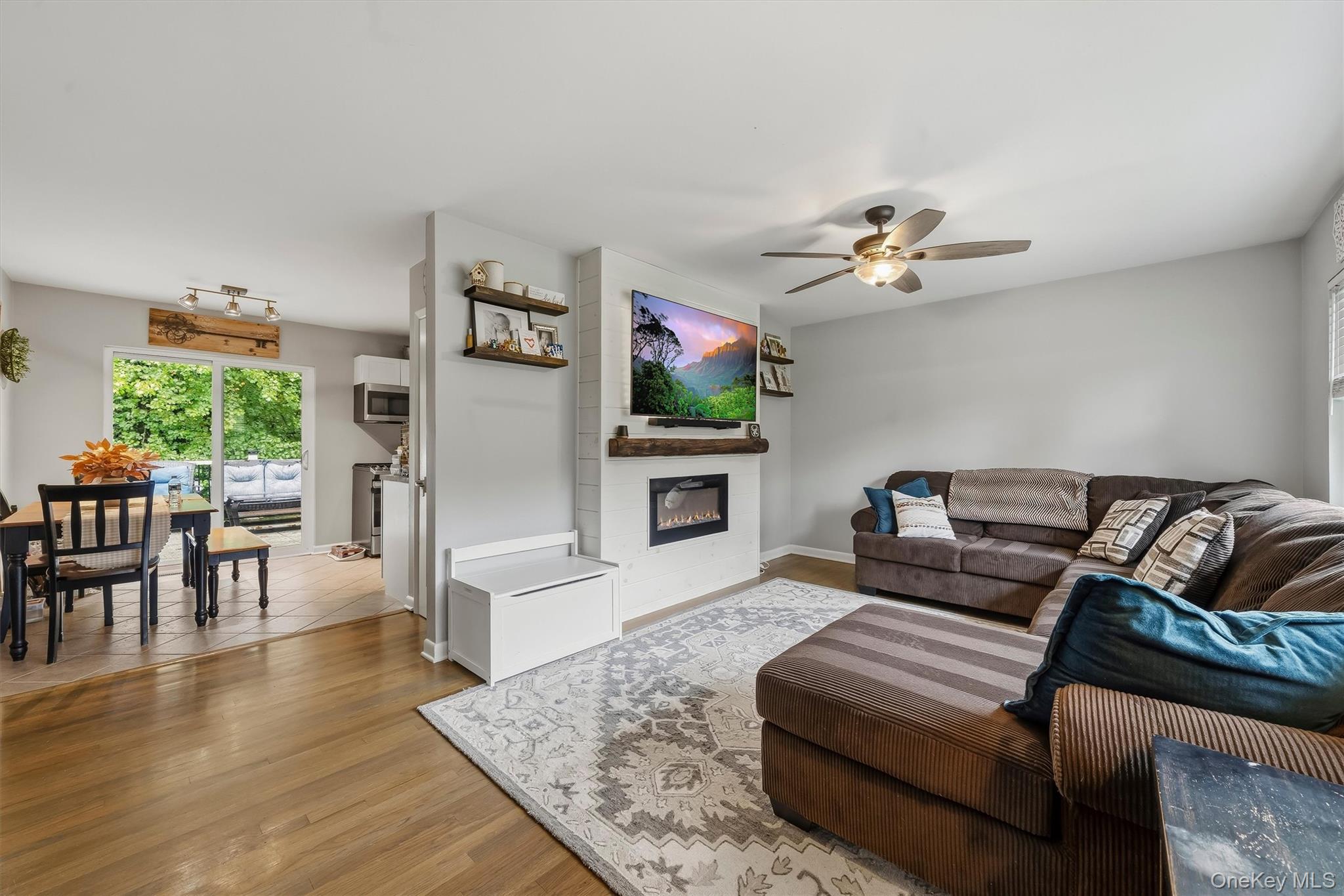 1040 Route 211 Property Photo 6