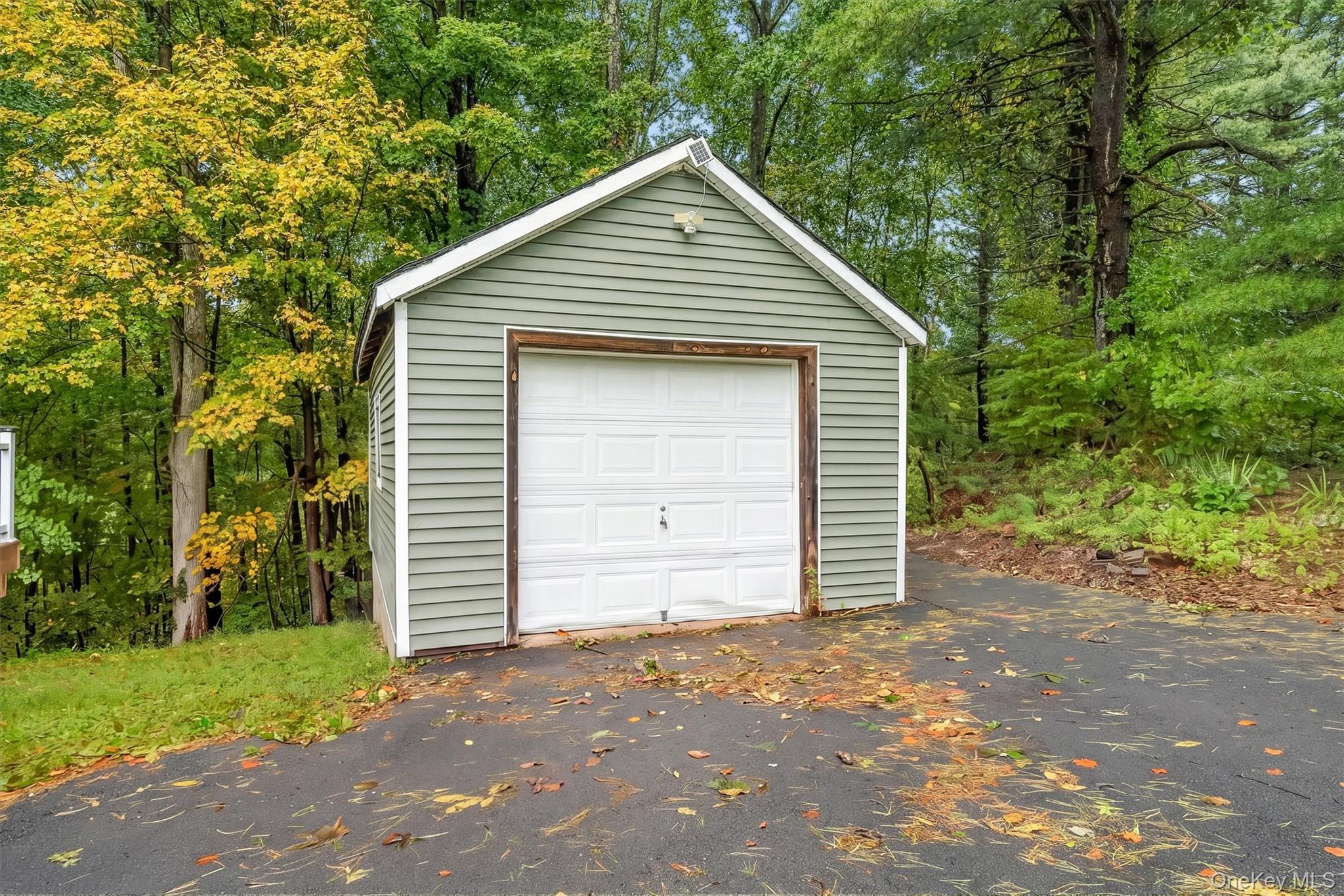 1040 Route 211 Property Photo 40