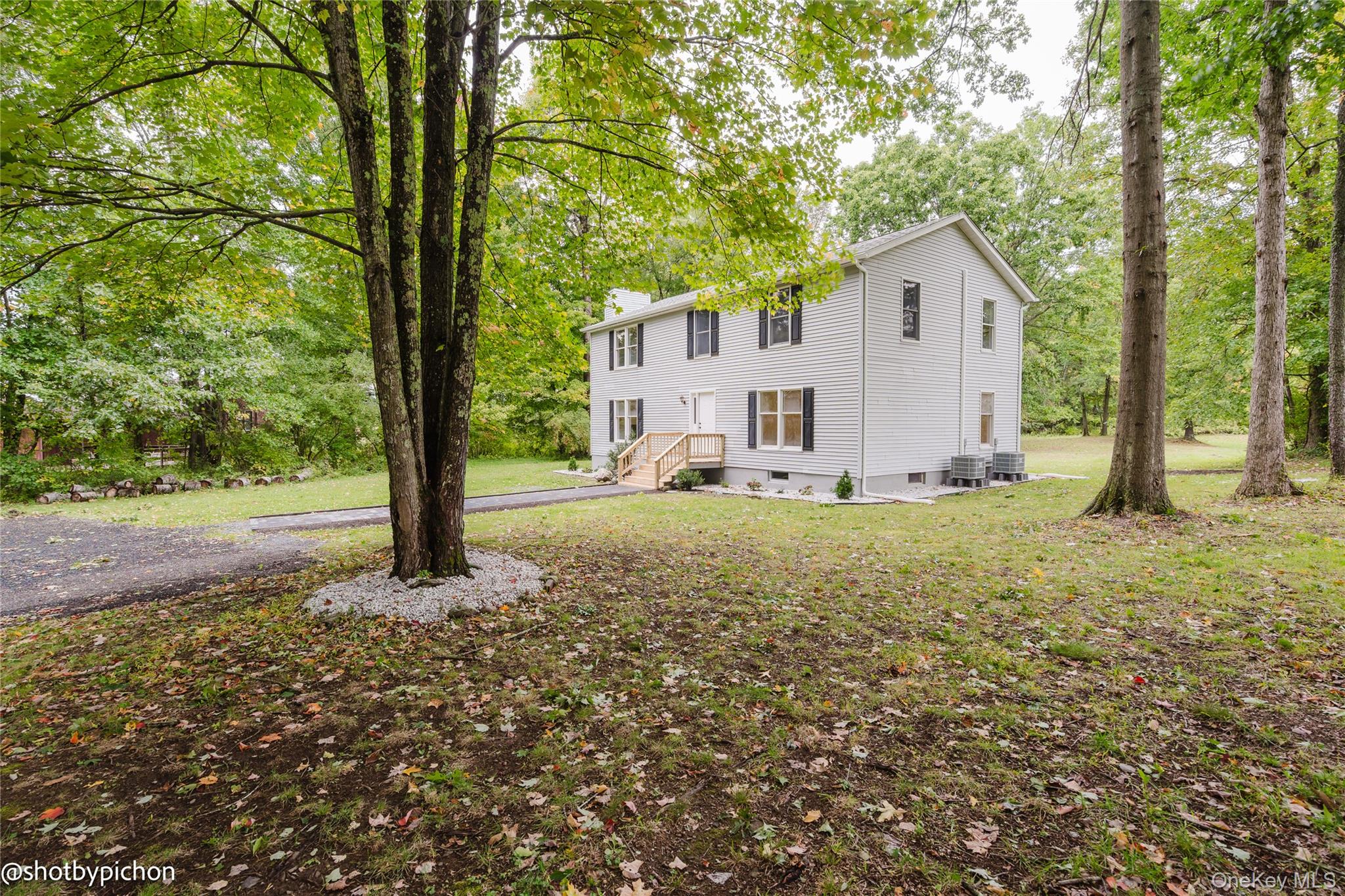 447 N Elting Corners Road Property Photo 1