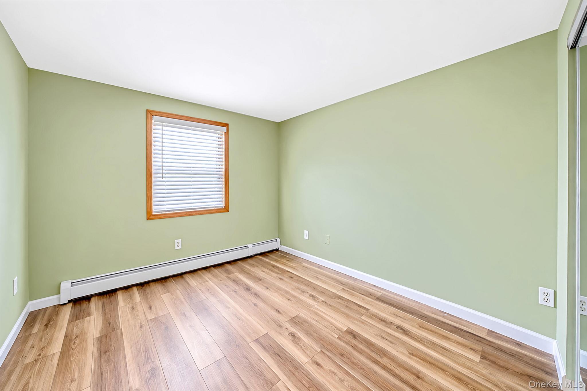 263 Commack Road Property Photo 19