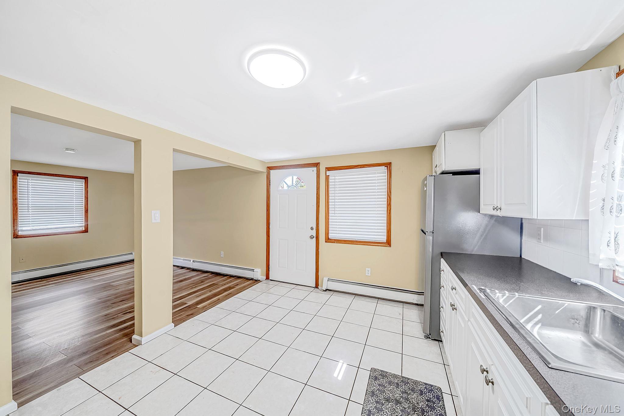 263 Commack Road Property Photo 22