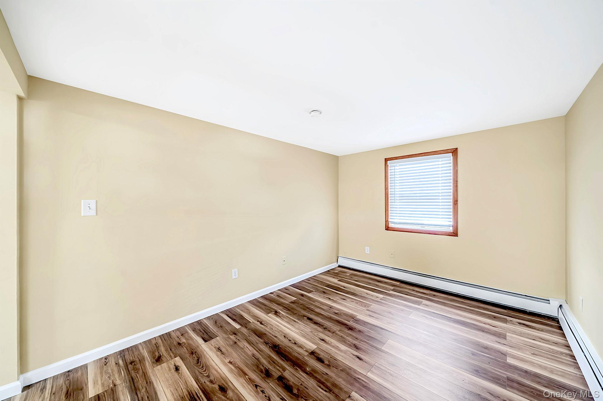 263 Commack Road Property Photo 24