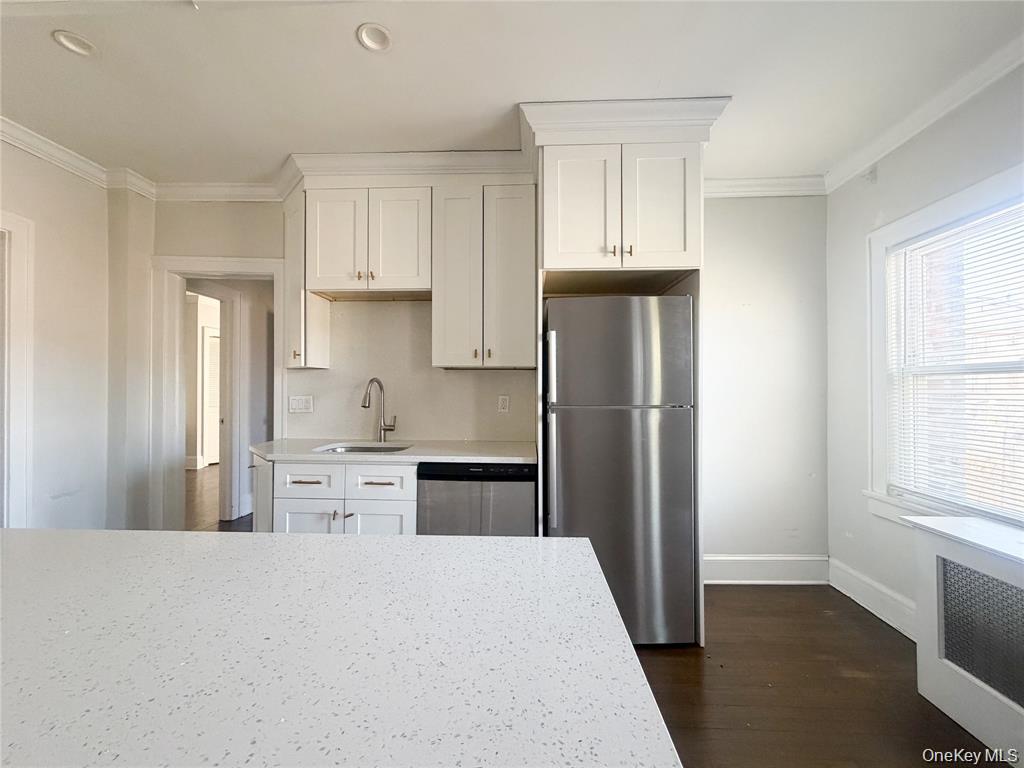 16 Minerva Place 1c Property Photo 1