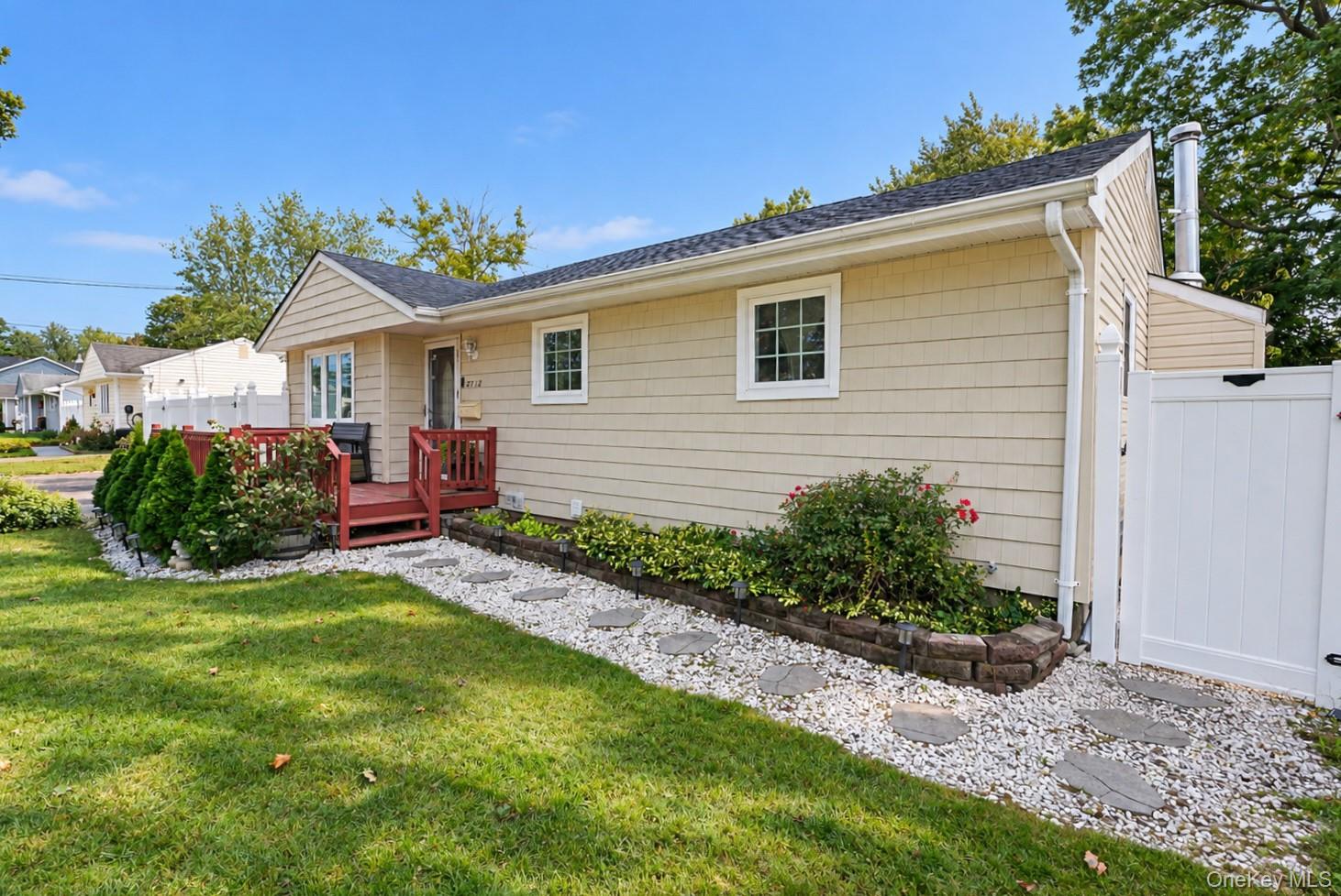 2712 Connecticut Avenue Property Photo 3