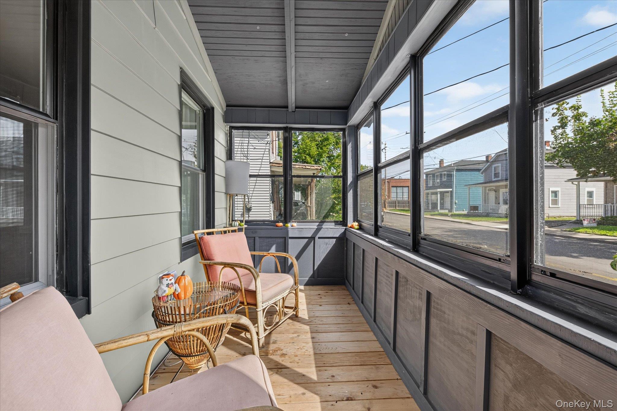 11 S Walnut Street Property Photo 5