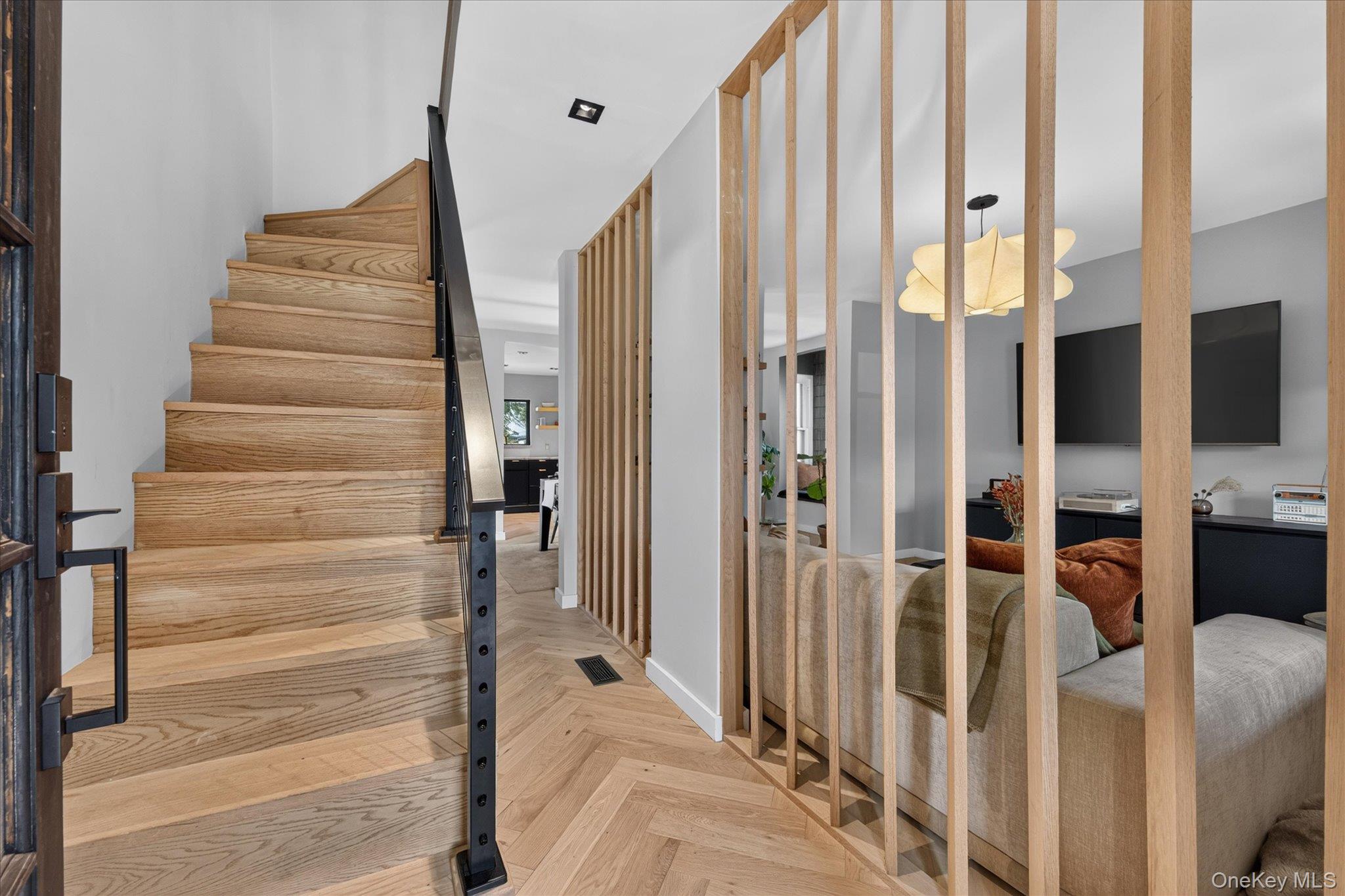 11 S Walnut Street Property Photo 7