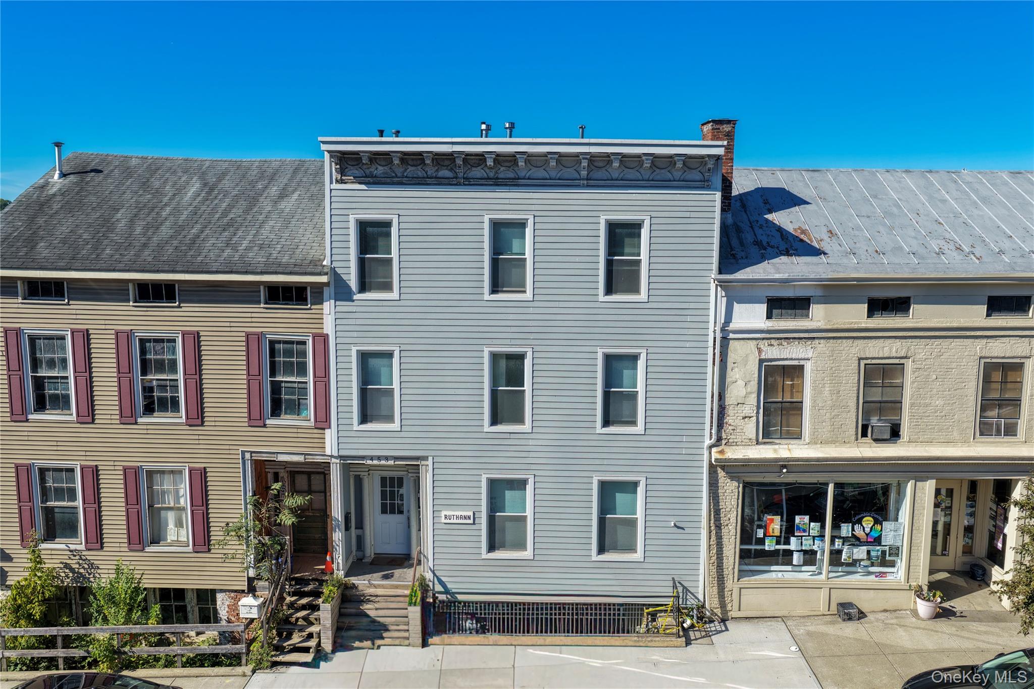 453 Main Street Property Photo 1
