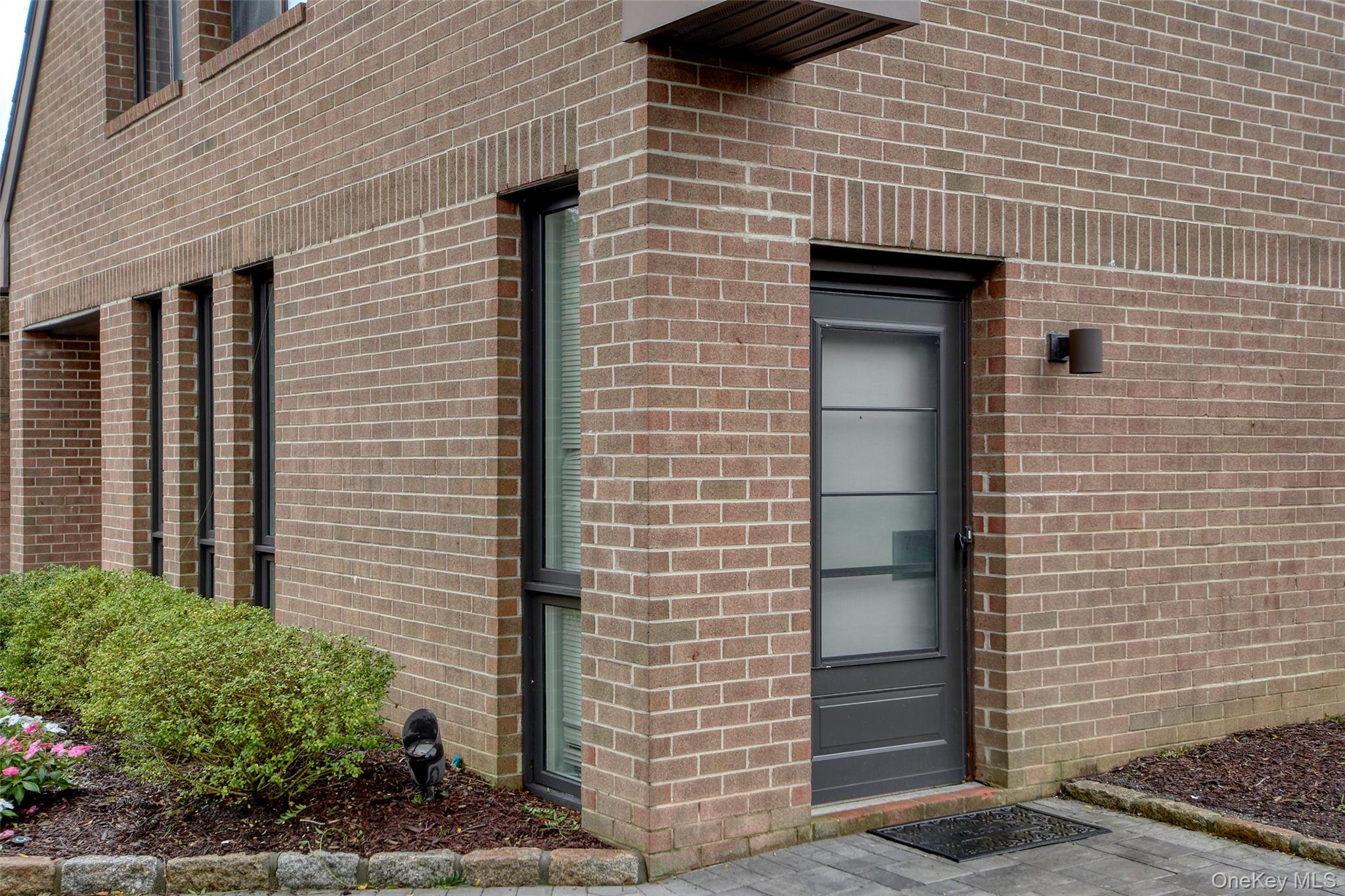 77 Waters Edge Property Photo 3