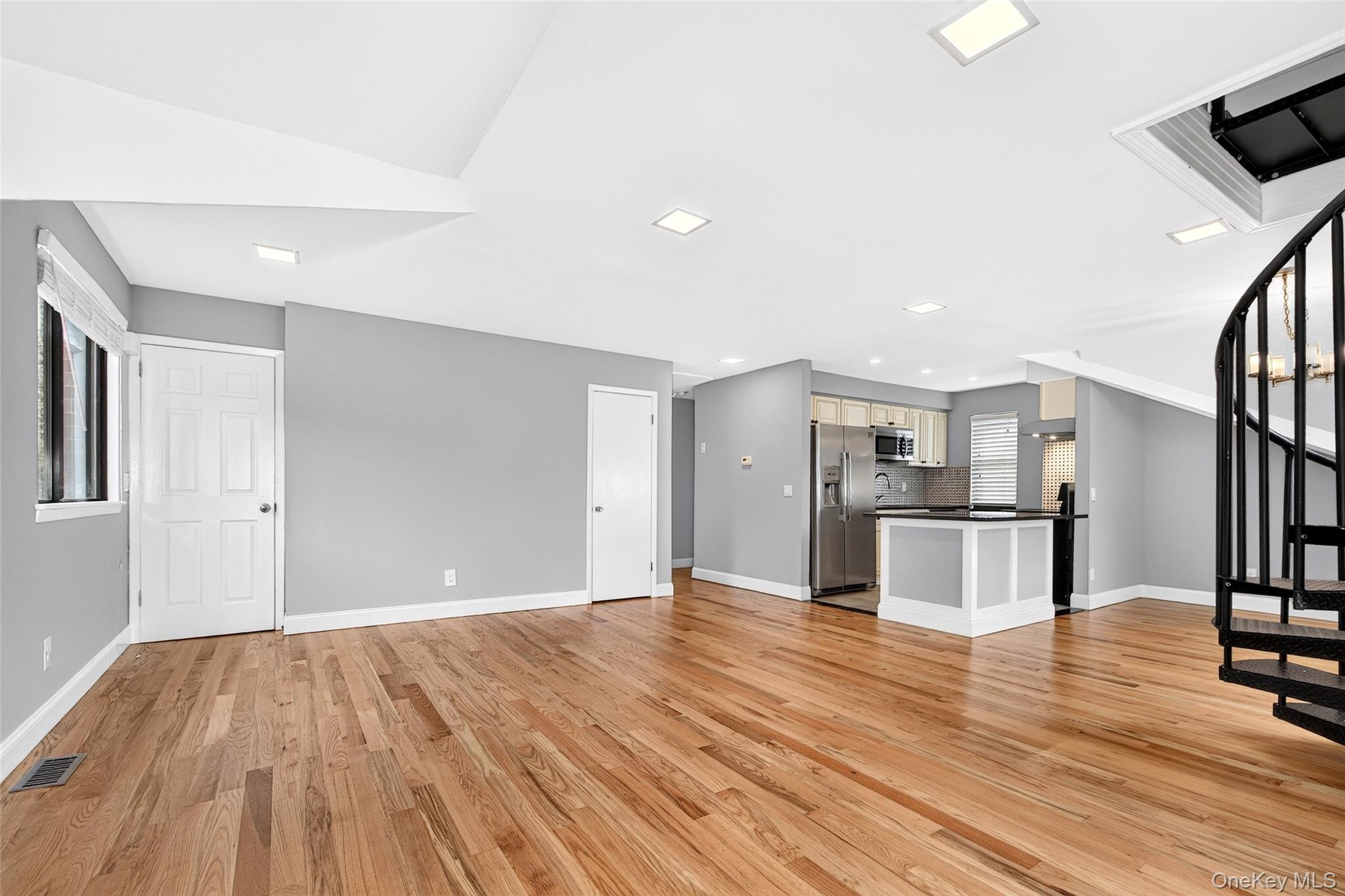 77 Waters Edge Property Photo 7