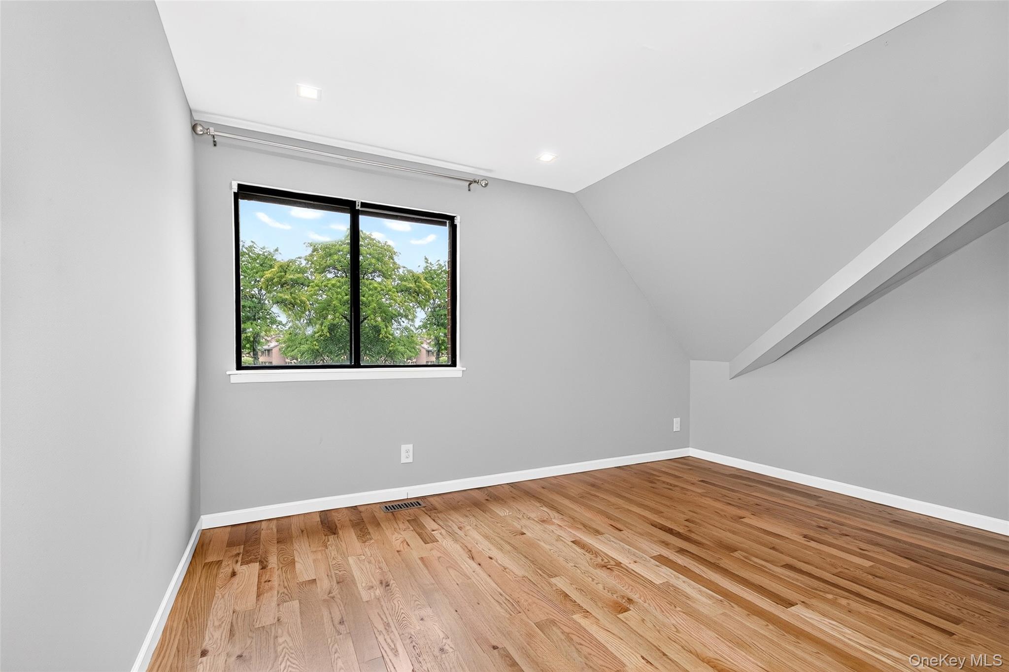 77 Waters Edge Property Photo 17