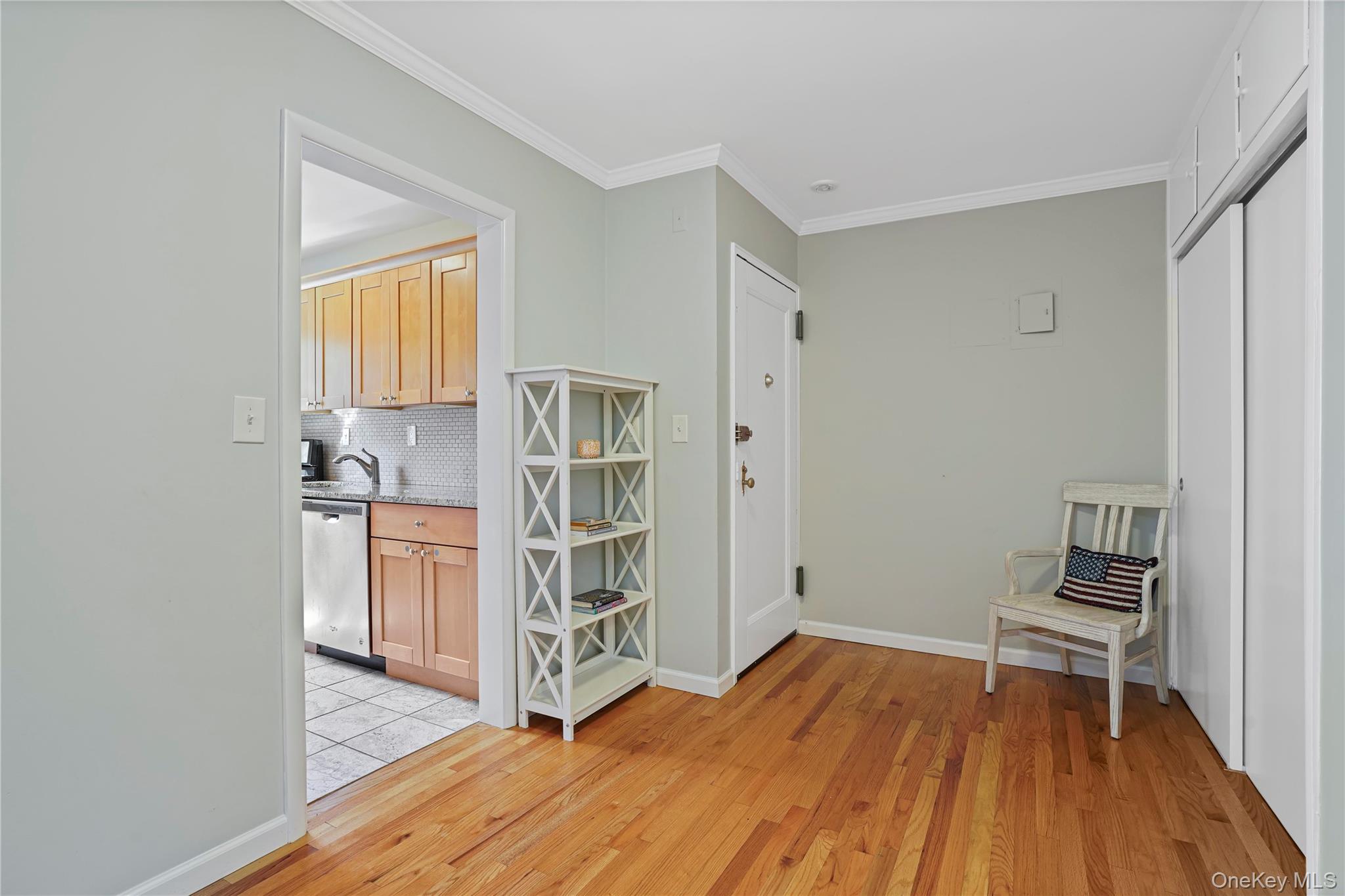 125 Beacon Hill Drive F-11 Property Photo 3