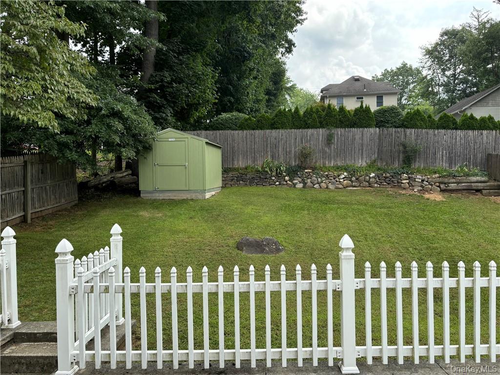 50 Railroad Avenue Property Photo 24