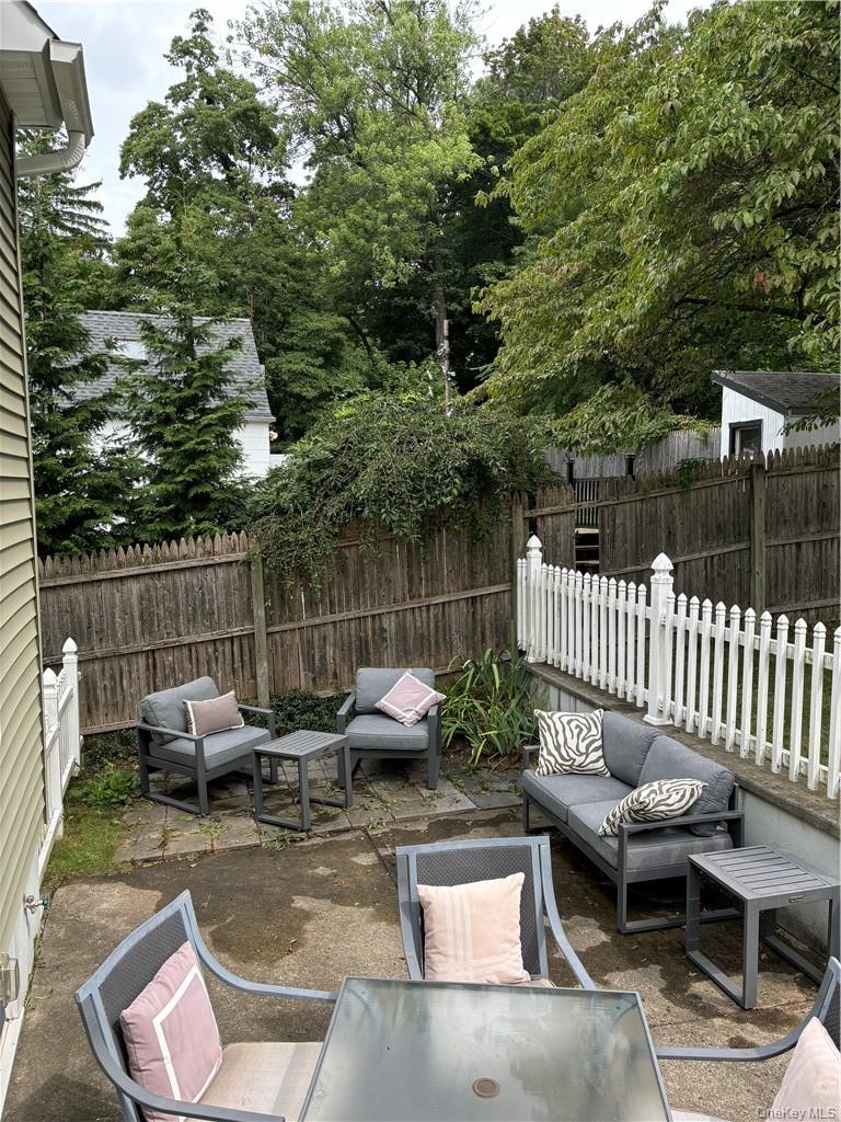 50 Railroad Avenue Property Photo 27