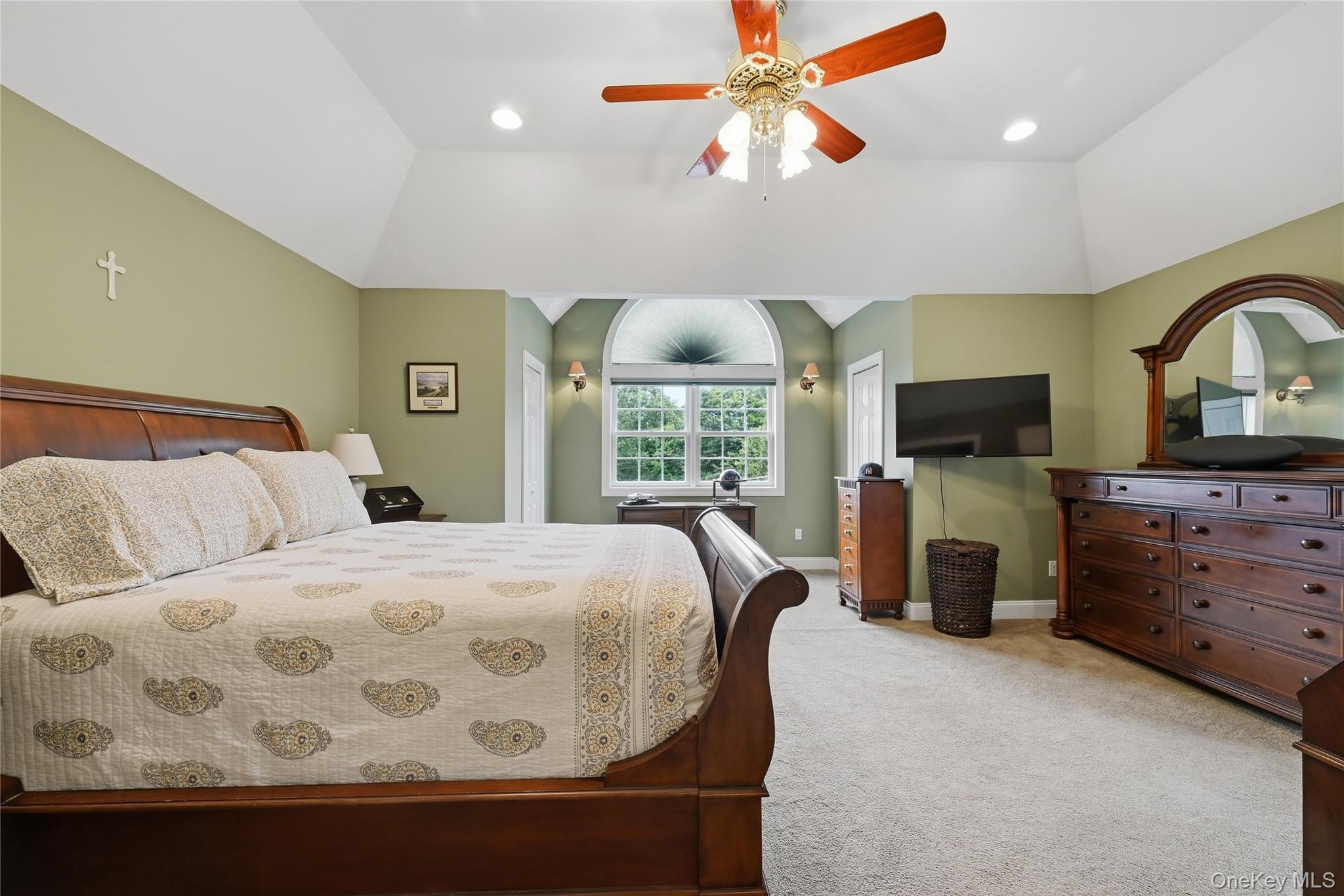 10 Albion Oval Property Photo 13