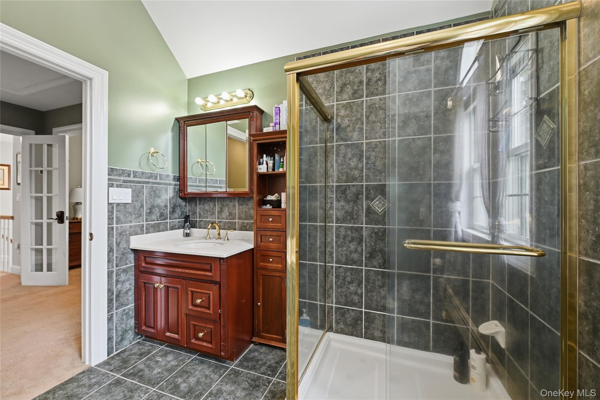 10 Albion Oval Property Photo 16