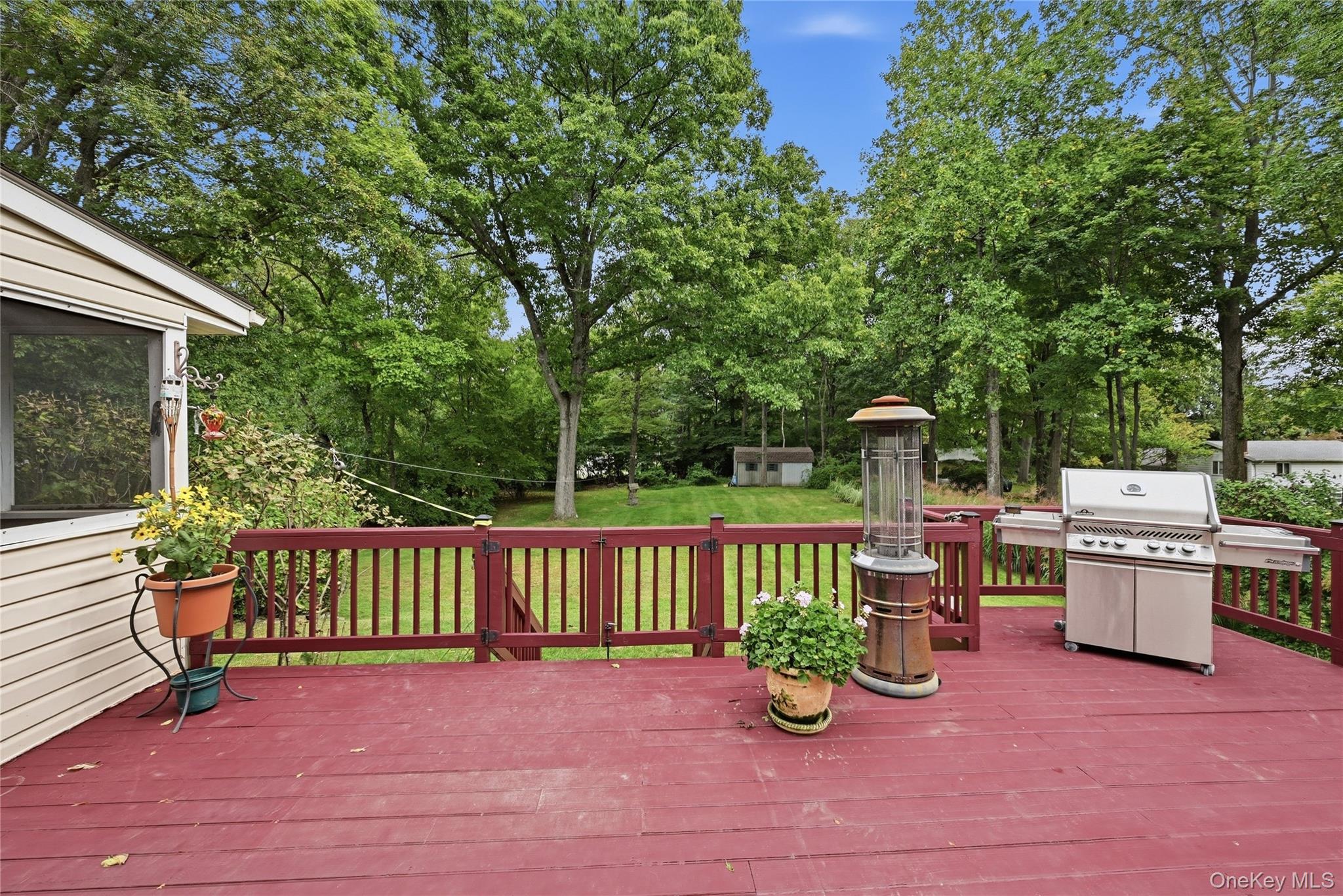 10 Albion Oval Property Photo 27