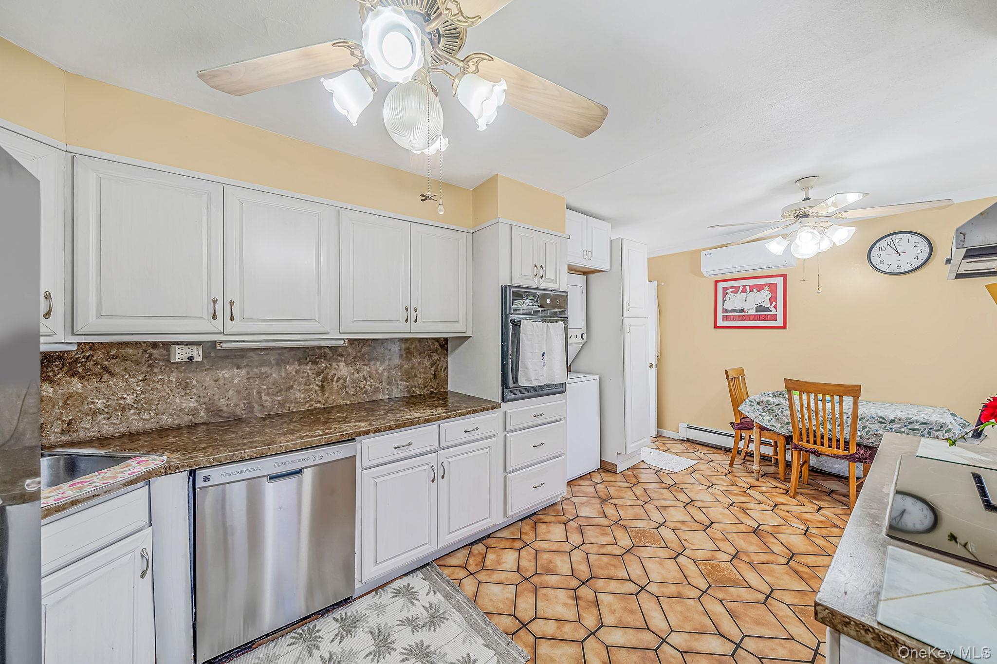 19 Curve Lane Property Photo 8