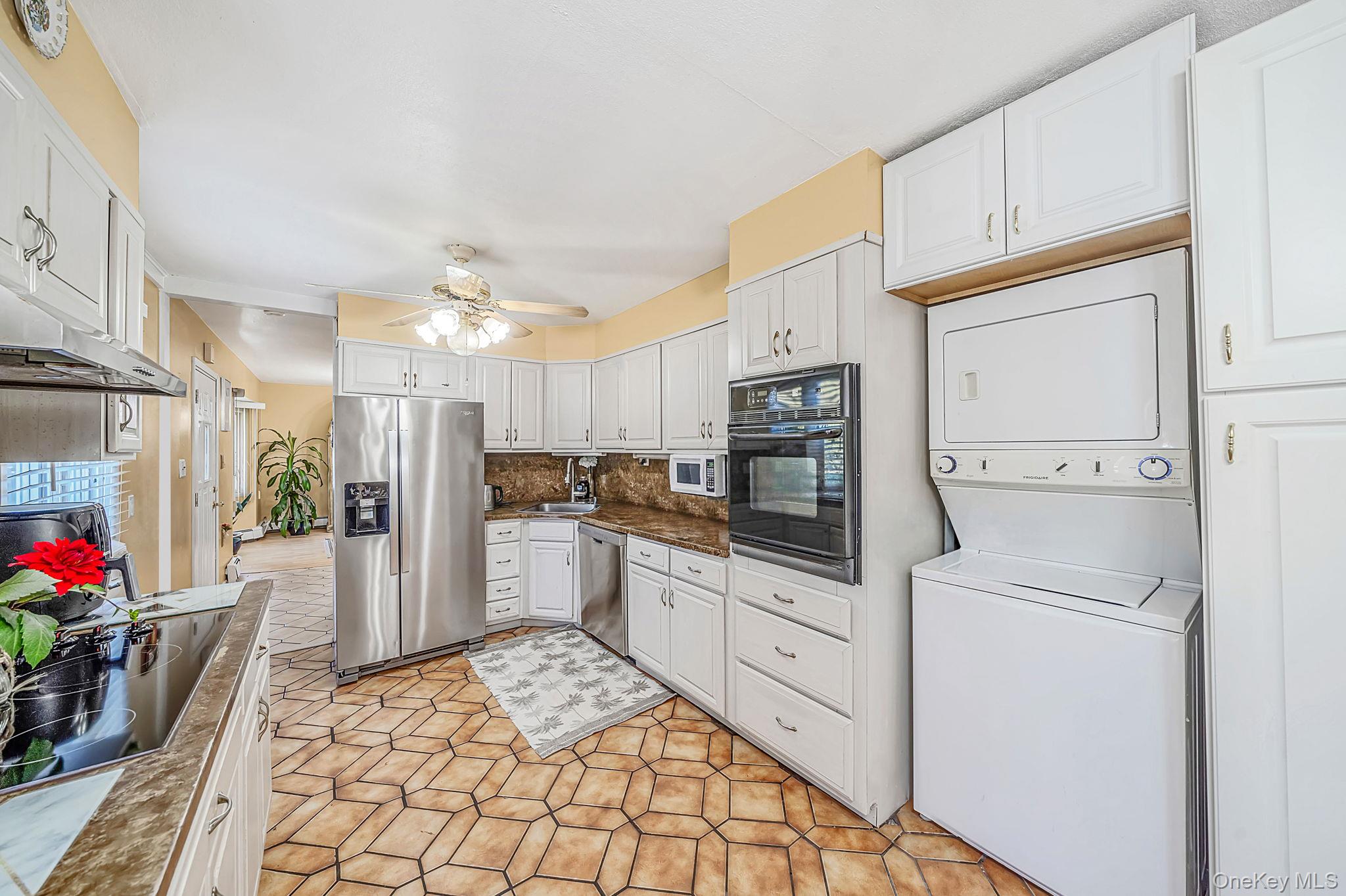 19 Curve Lane Property Photo 11