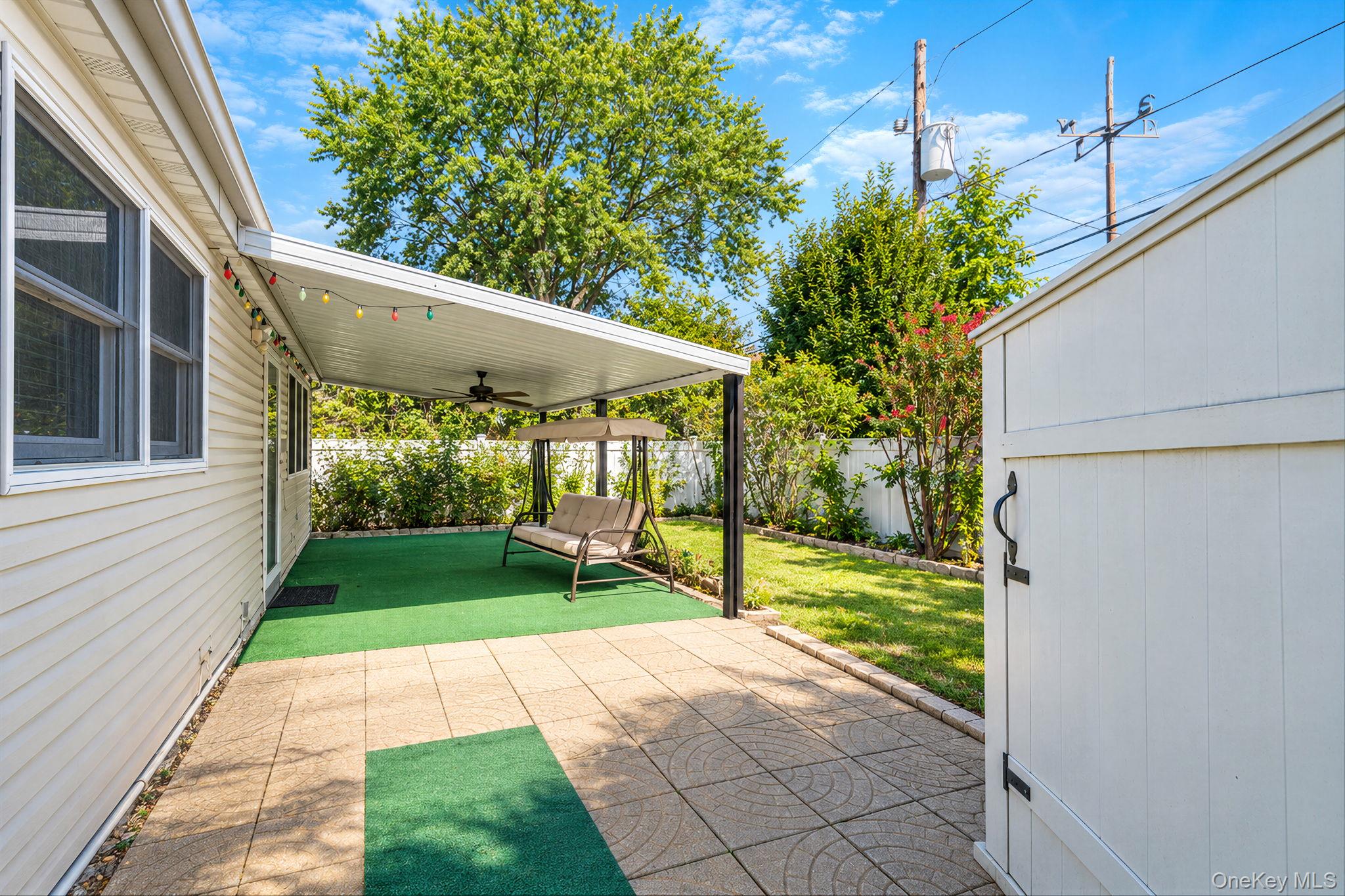19 Curve Lane Property Photo 31