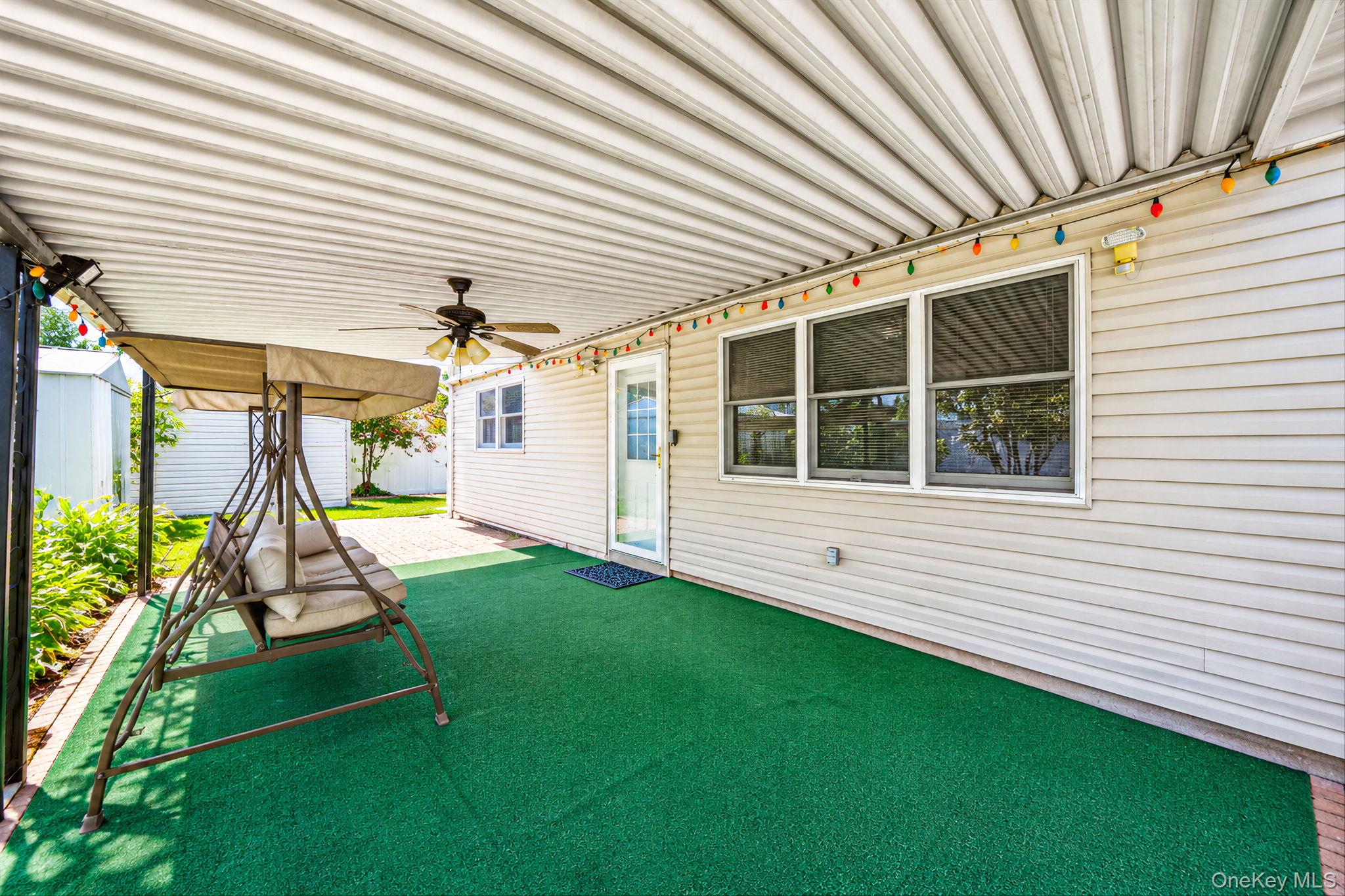 19 Curve Lane Property Photo 32