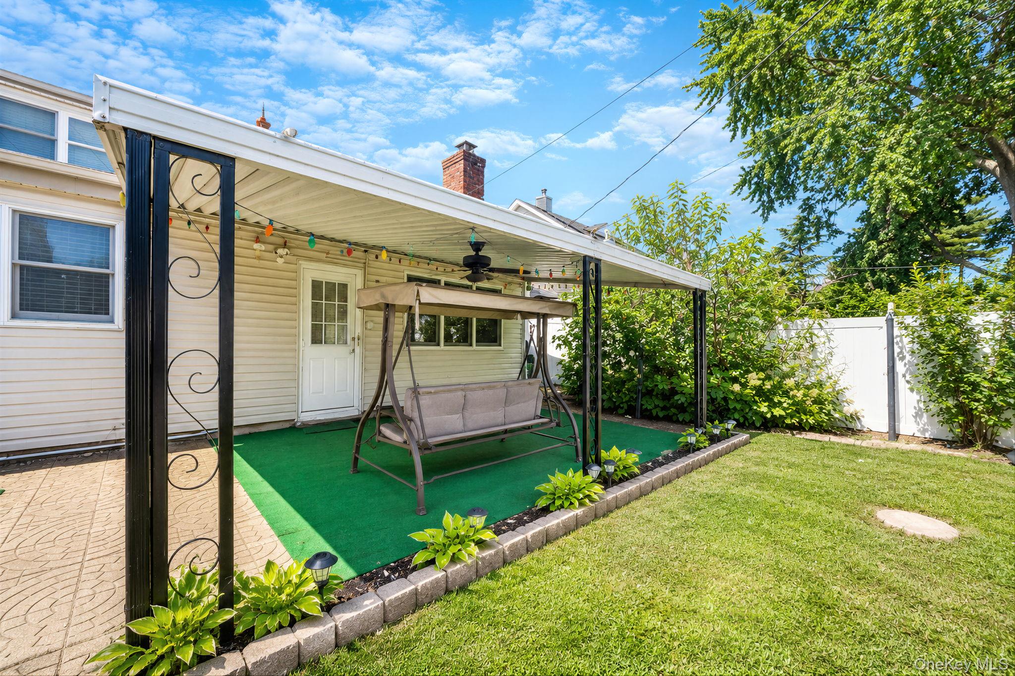 19 Curve Lane Property Photo 35
