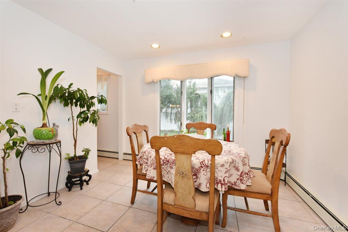 17 Greenvale Drive Property Photo 6