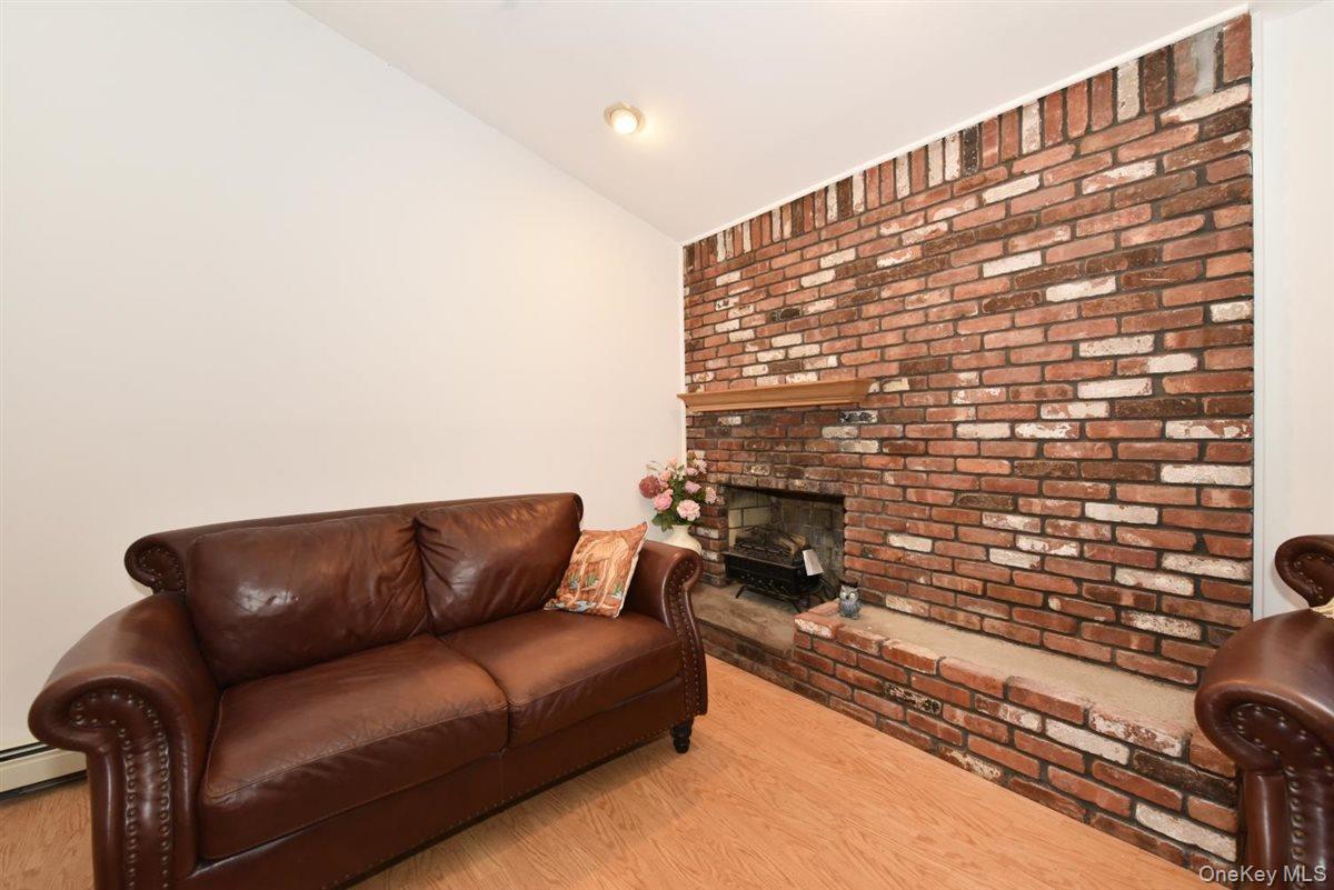 17 Greenvale Drive Property Photo 7