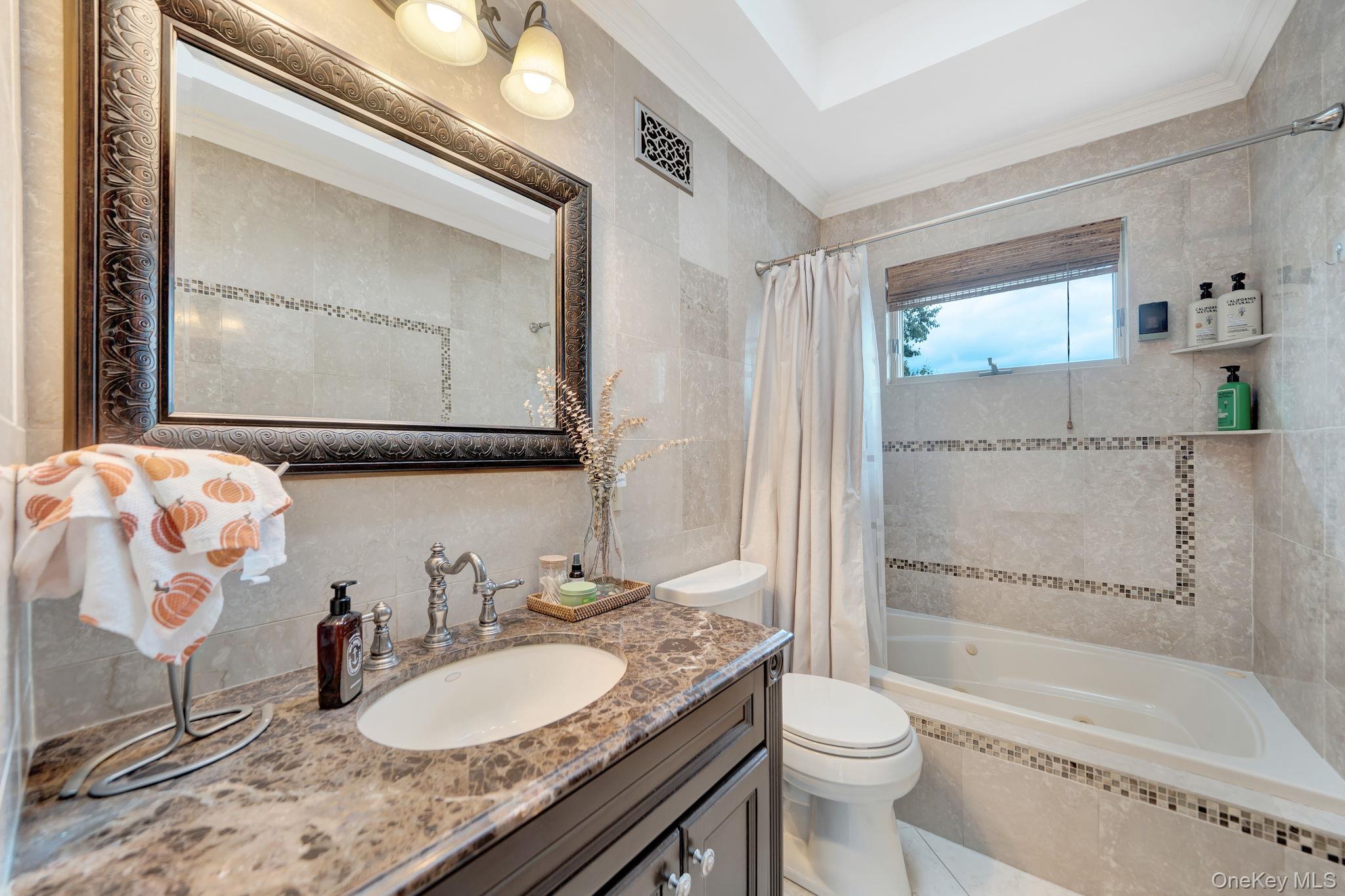 2817 Riverside Drive Property Photo 24