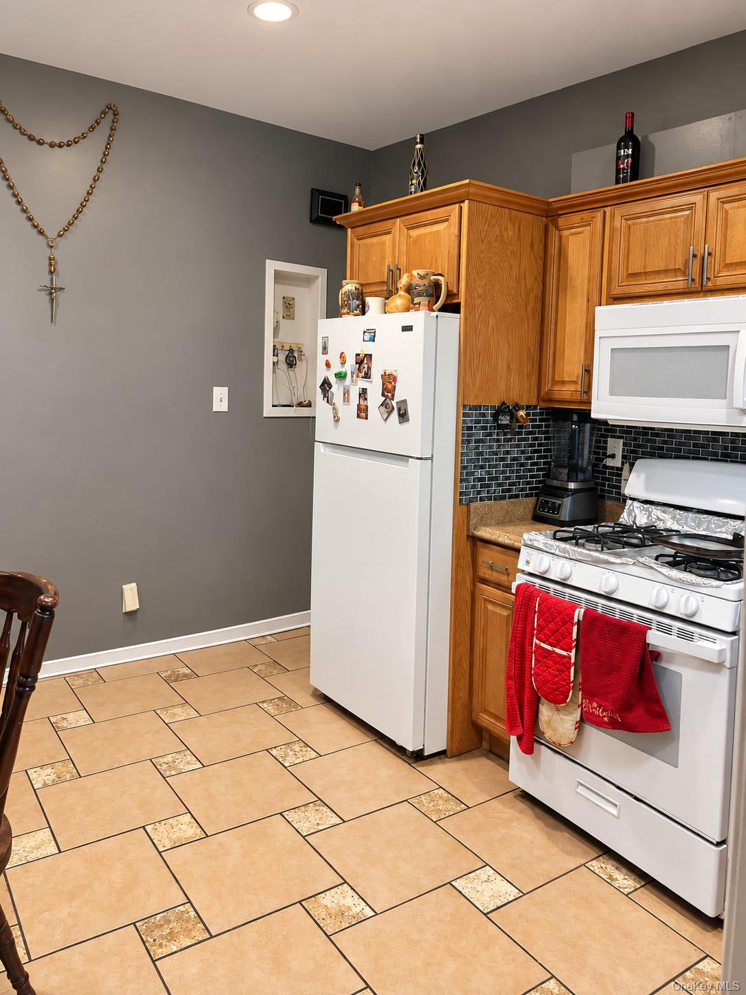 325 N Terrace Avenue Property Photo 2