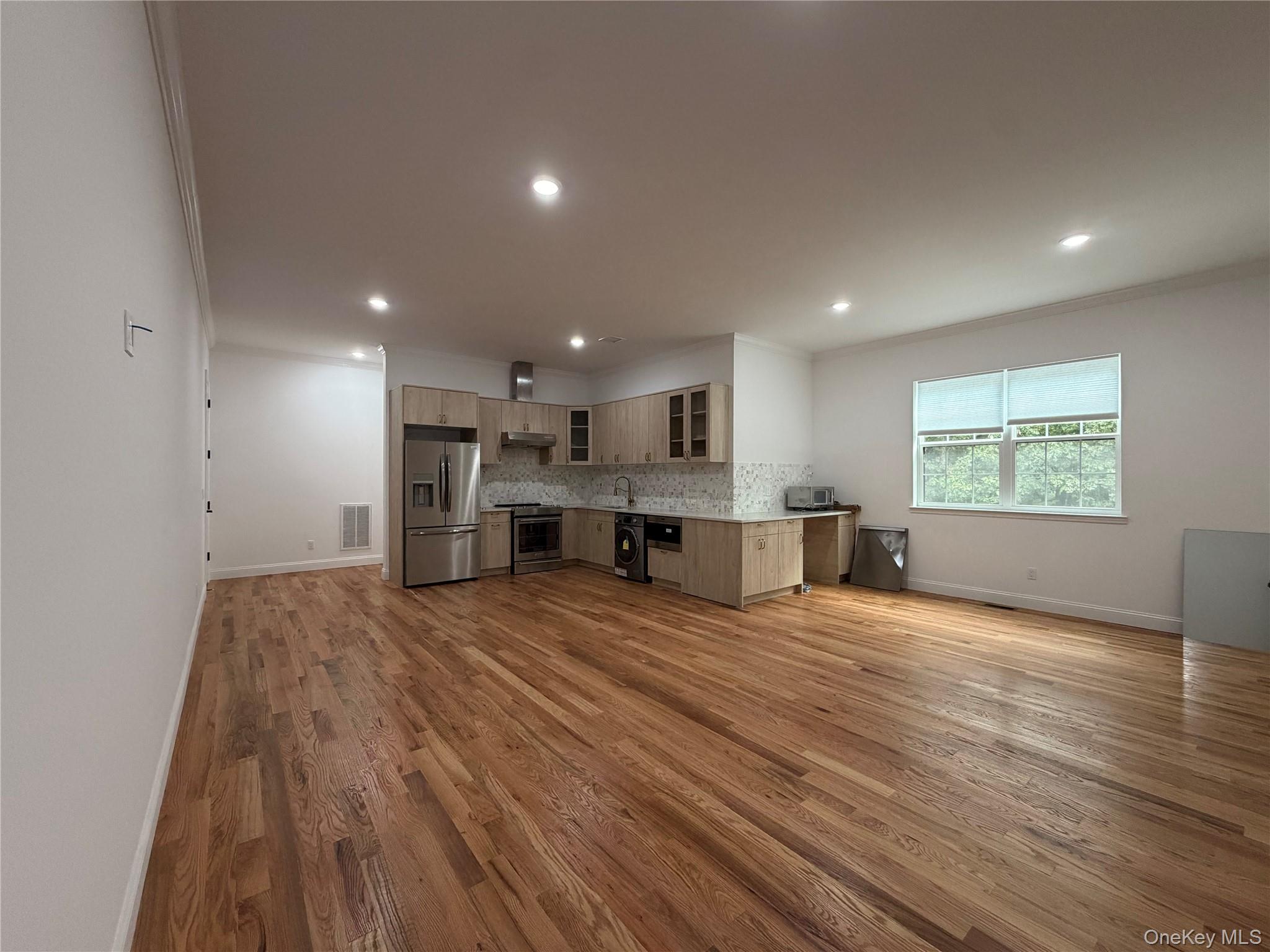 83 Milmay Avenue Property Photo 8
