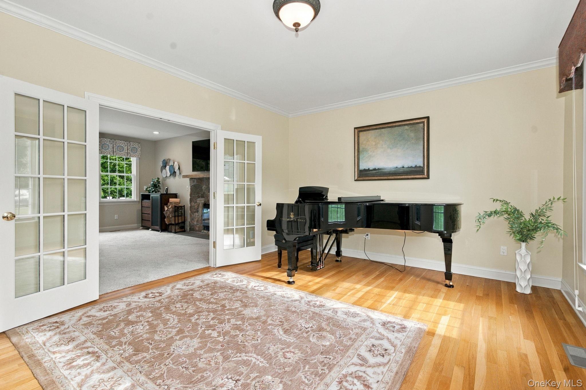 136 Dorchester Drive Property Photo 8