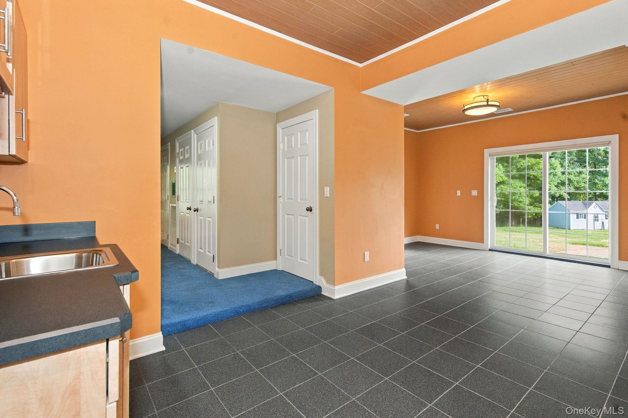 136 Dorchester Drive Property Photo 27