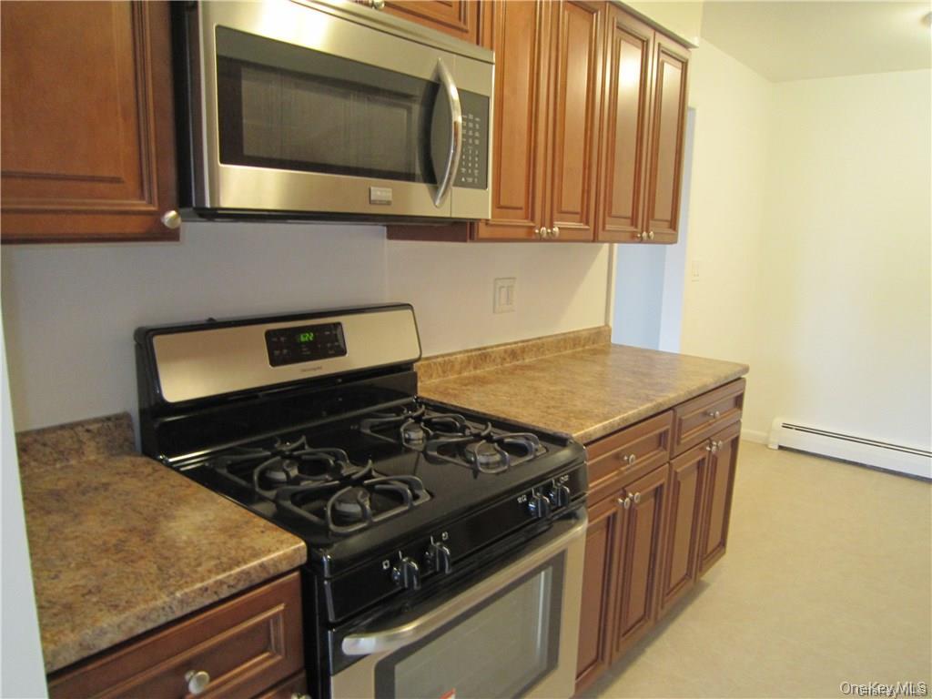 12 Charles Lane 2b Property Photo 4