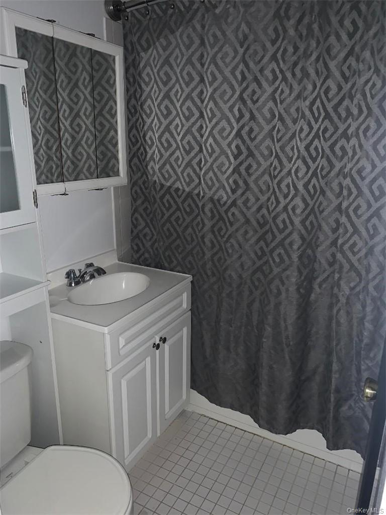 12 Charles Lane 2b Property Photo 13