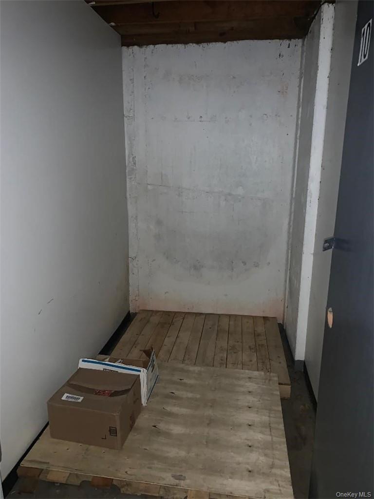 12 Charles Lane 2b Property Photo 16