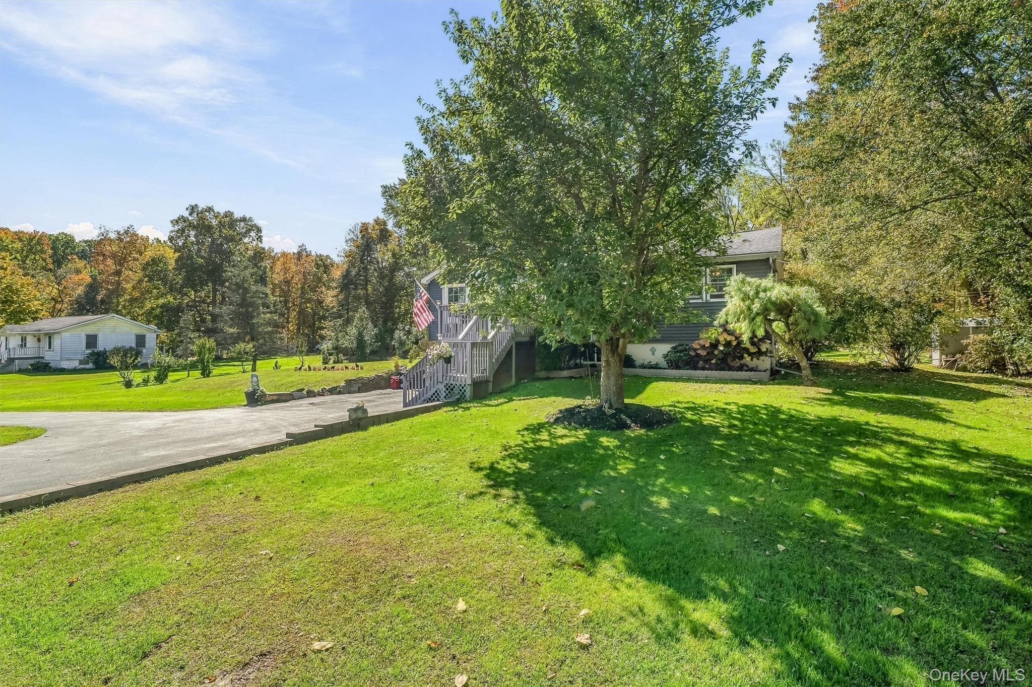311 Howells Road Property Photo 5