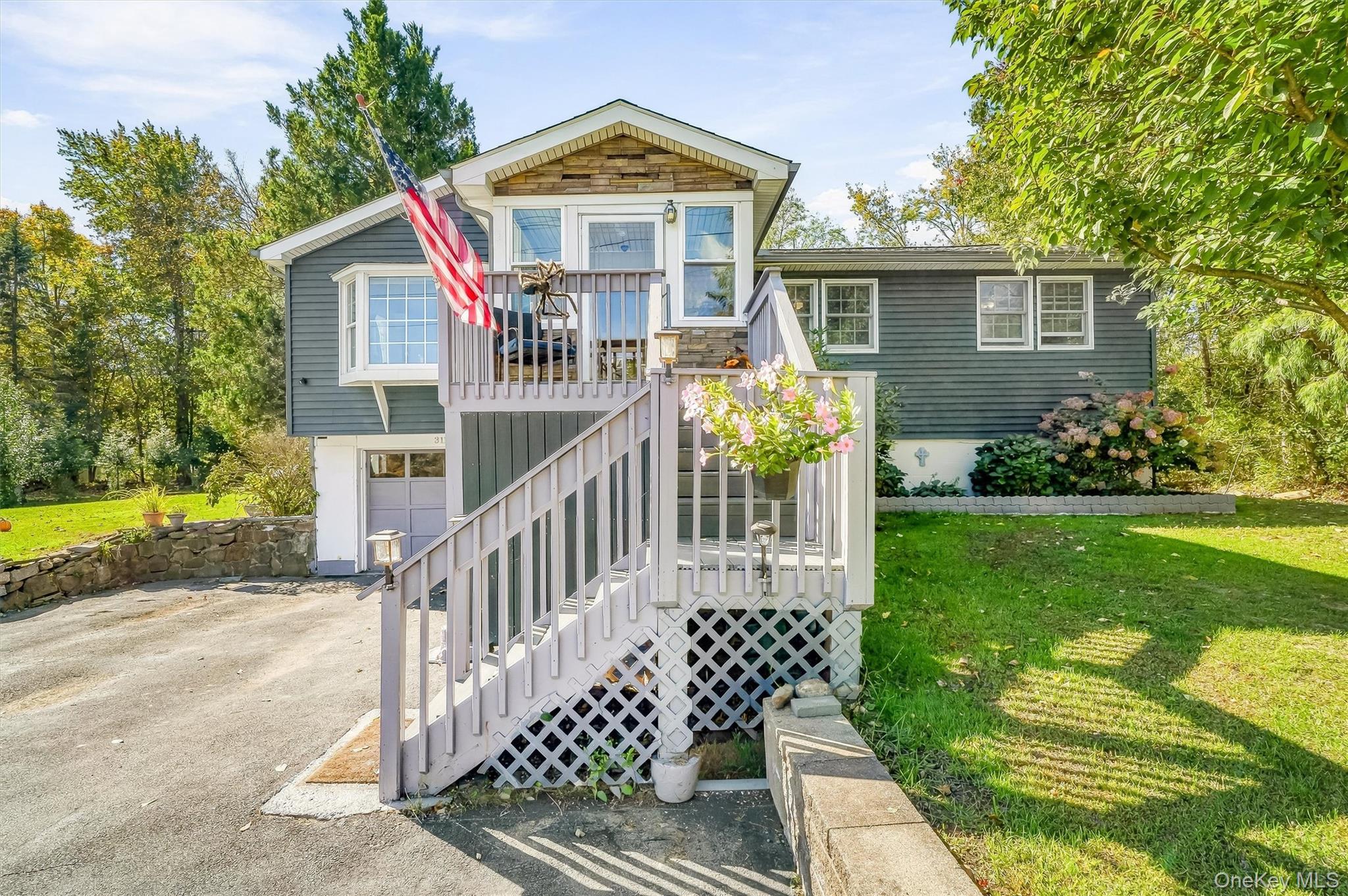 311 Howells Road Property Photo 6