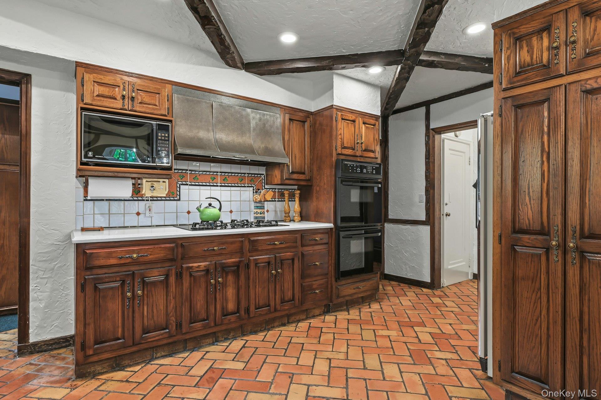 50 Circle Drive Property Photo 17