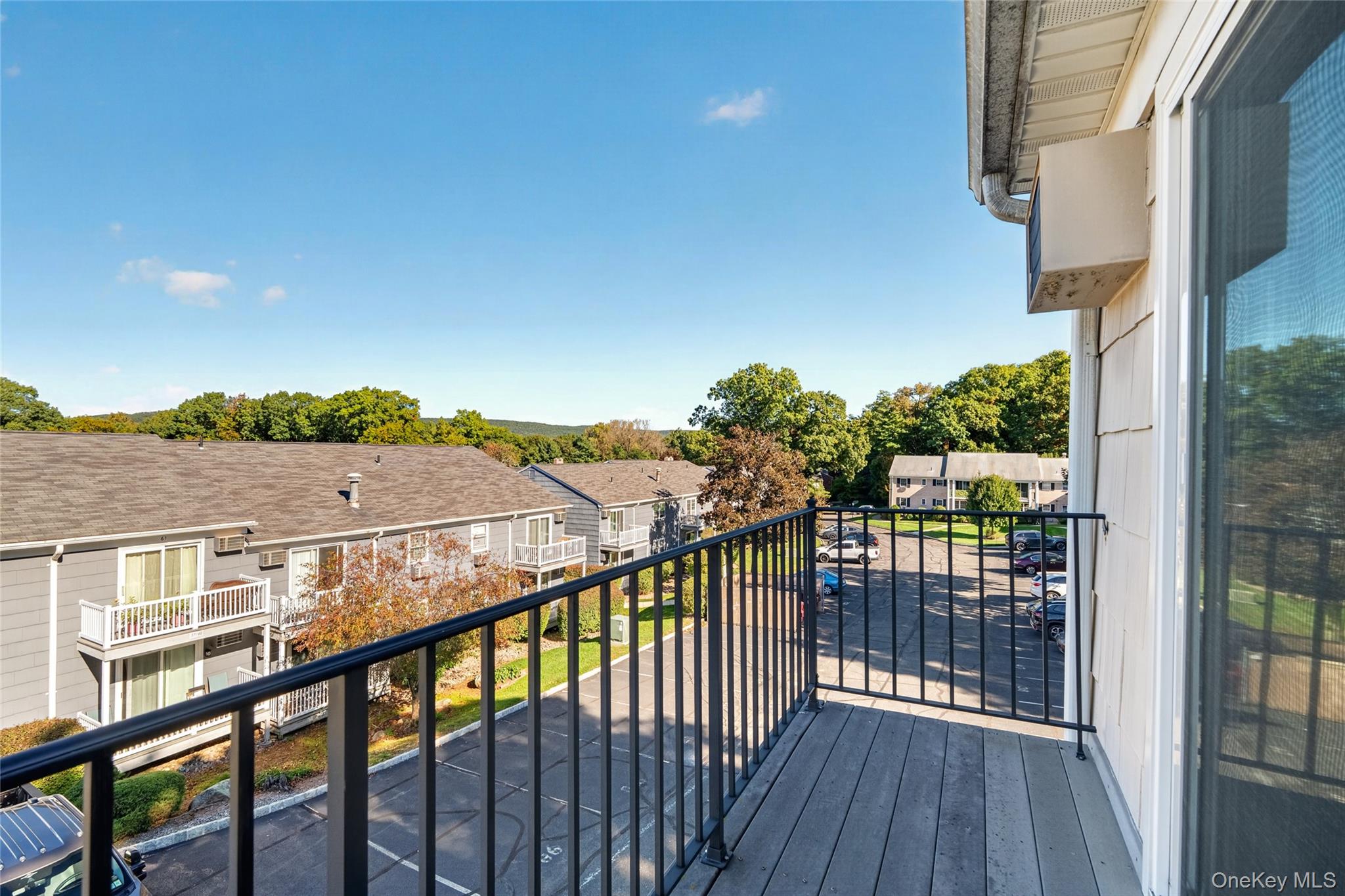 284 Parkside Drive Property Photo 30