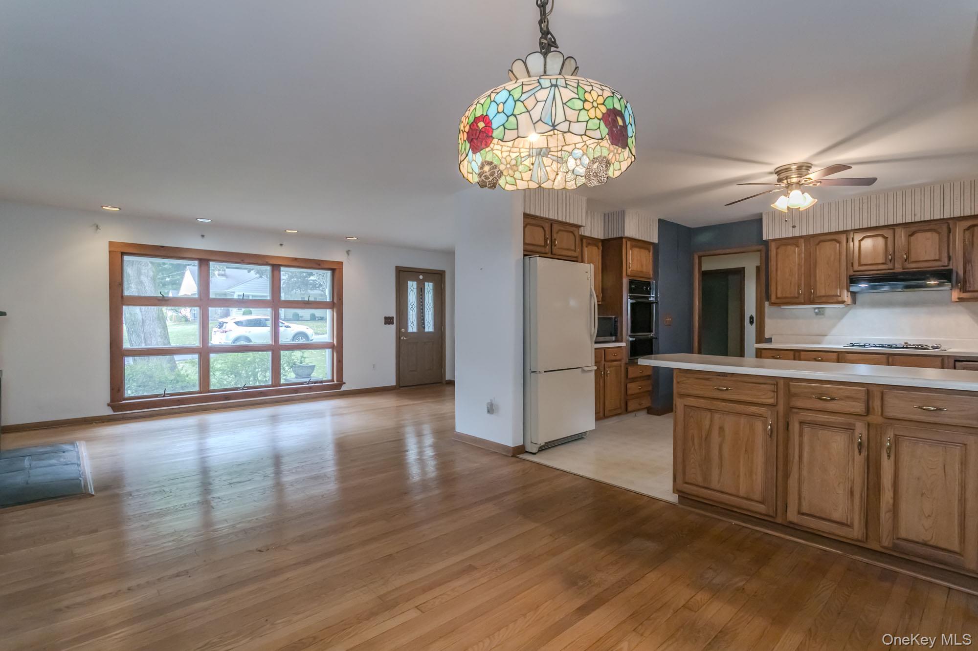 8 Crescent Avenue Property Photo 2