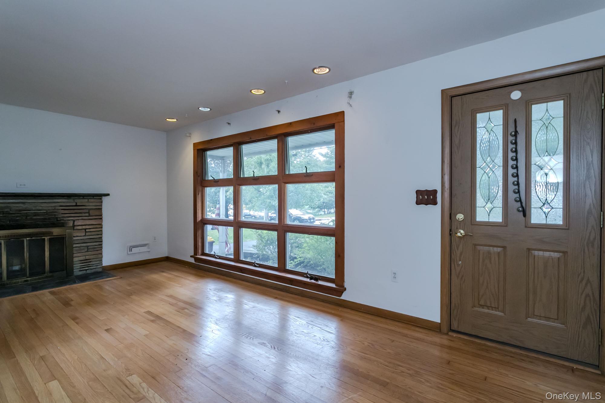 8 Crescent Avenue Property Photo 3