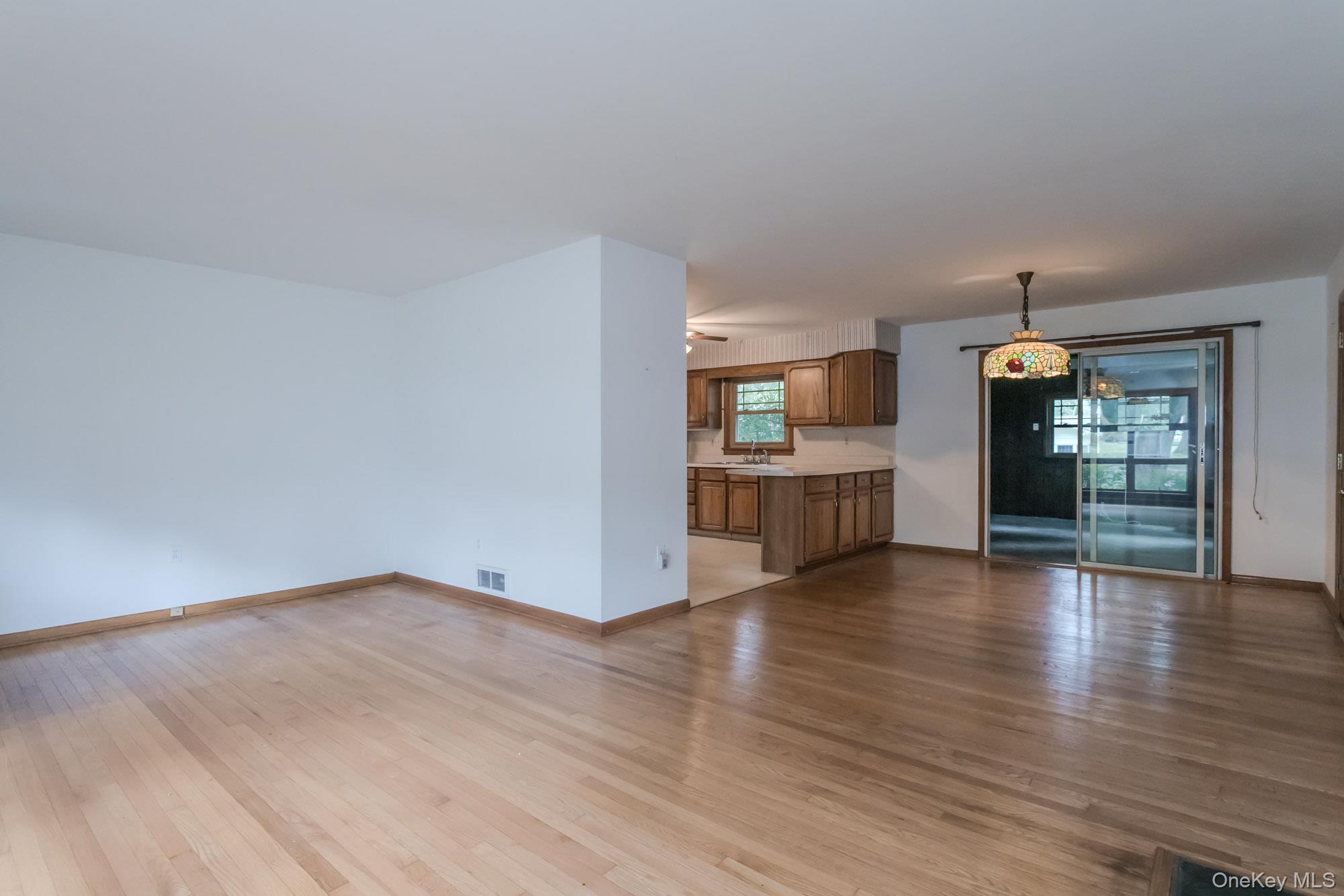 8 Crescent Avenue Property Photo 5