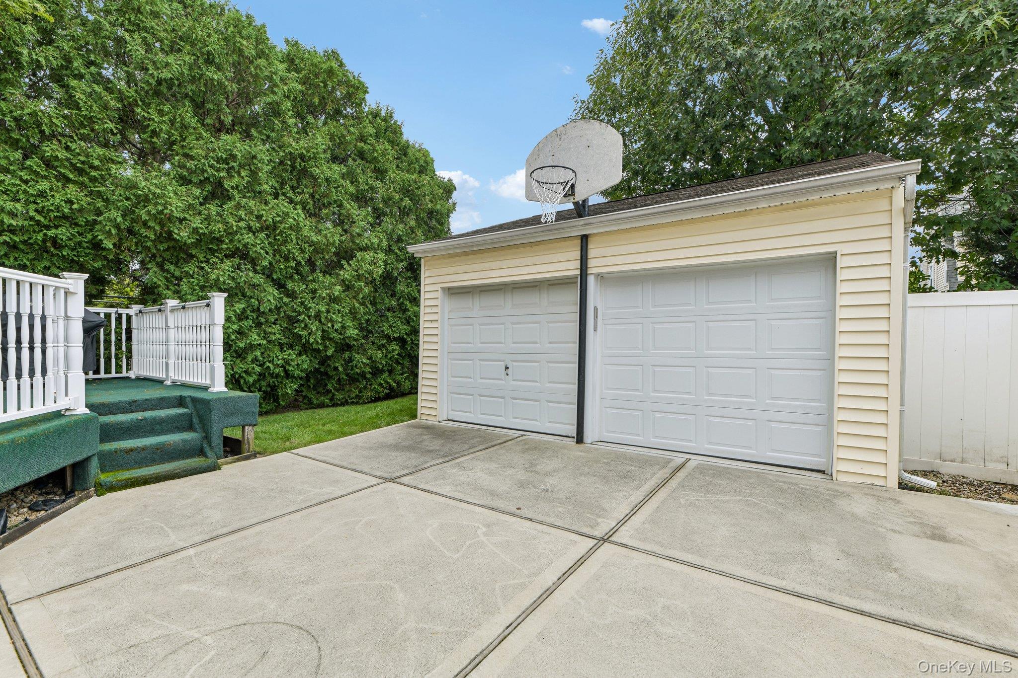27 Juniper Avenue Property Photo 21