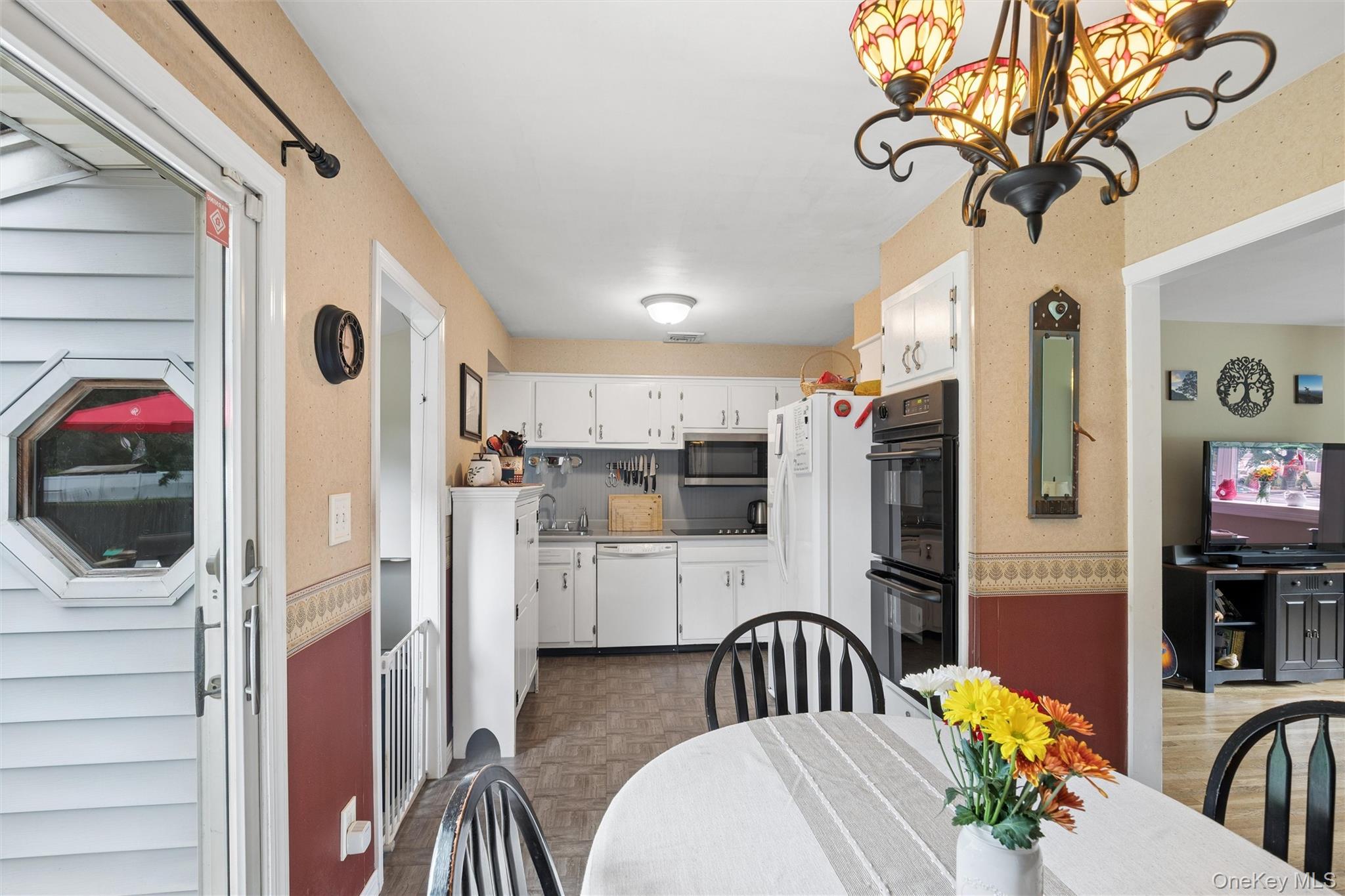 43 Columbus Avenue Property Photo 10