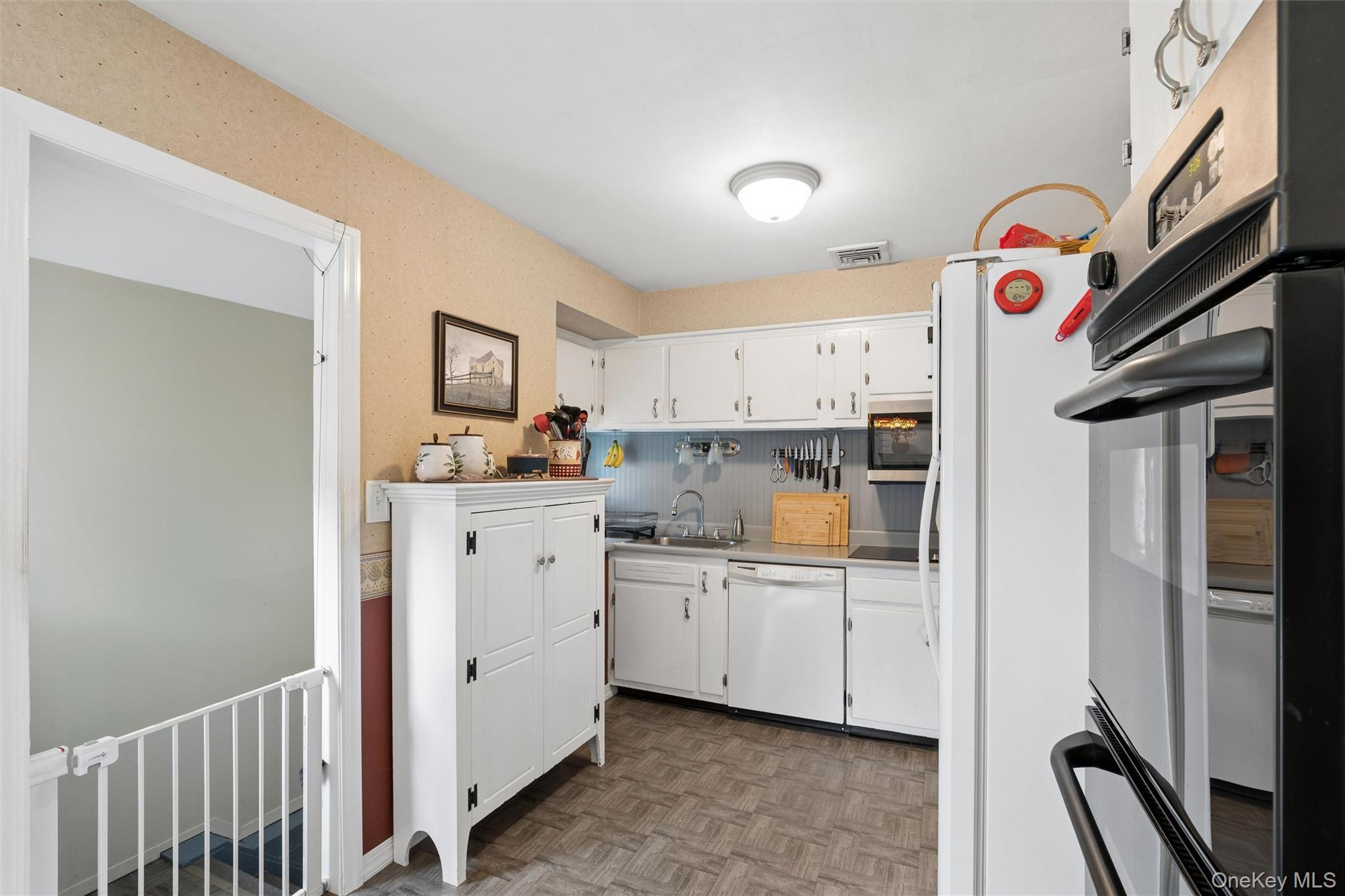 43 Columbus Avenue Property Photo 11