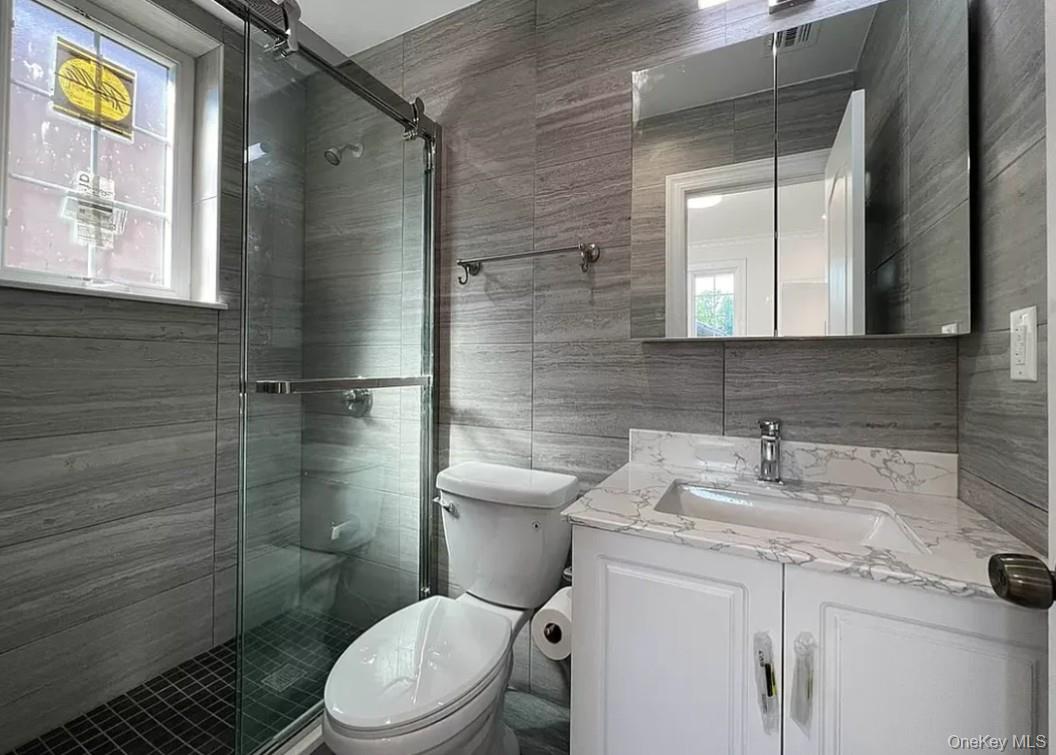 6139 231st Street Property Photo 3