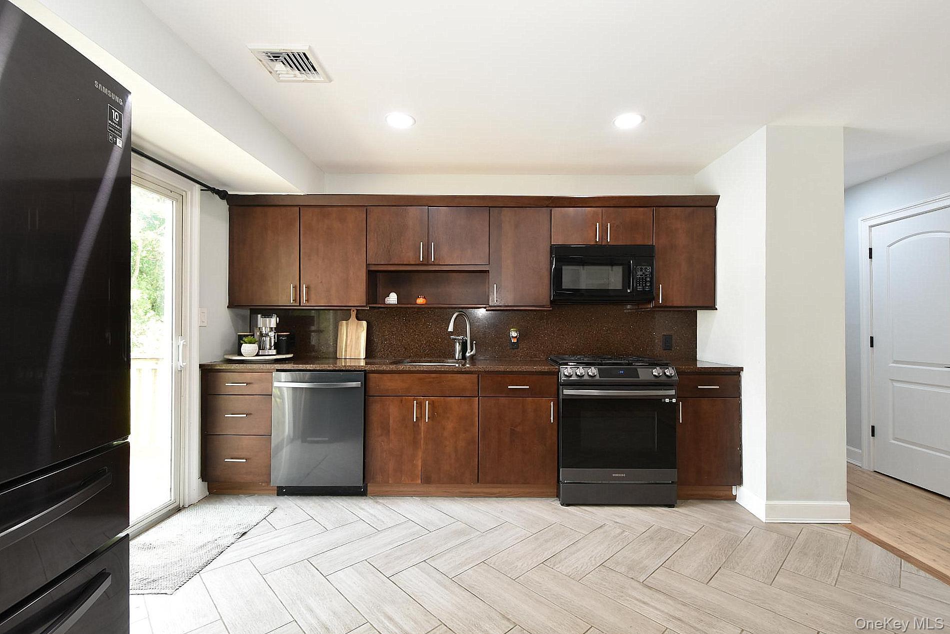 33 Jarvin Road Property Photo 11