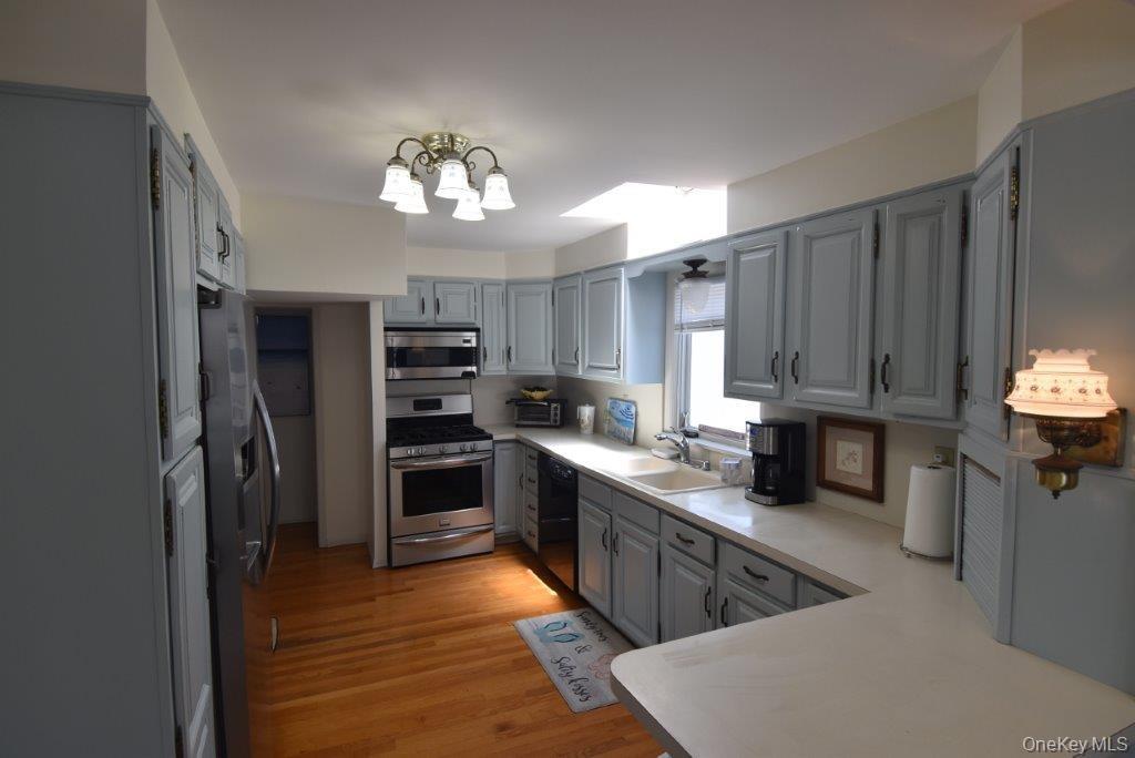 36 Trenton Avenue Property Photo 1