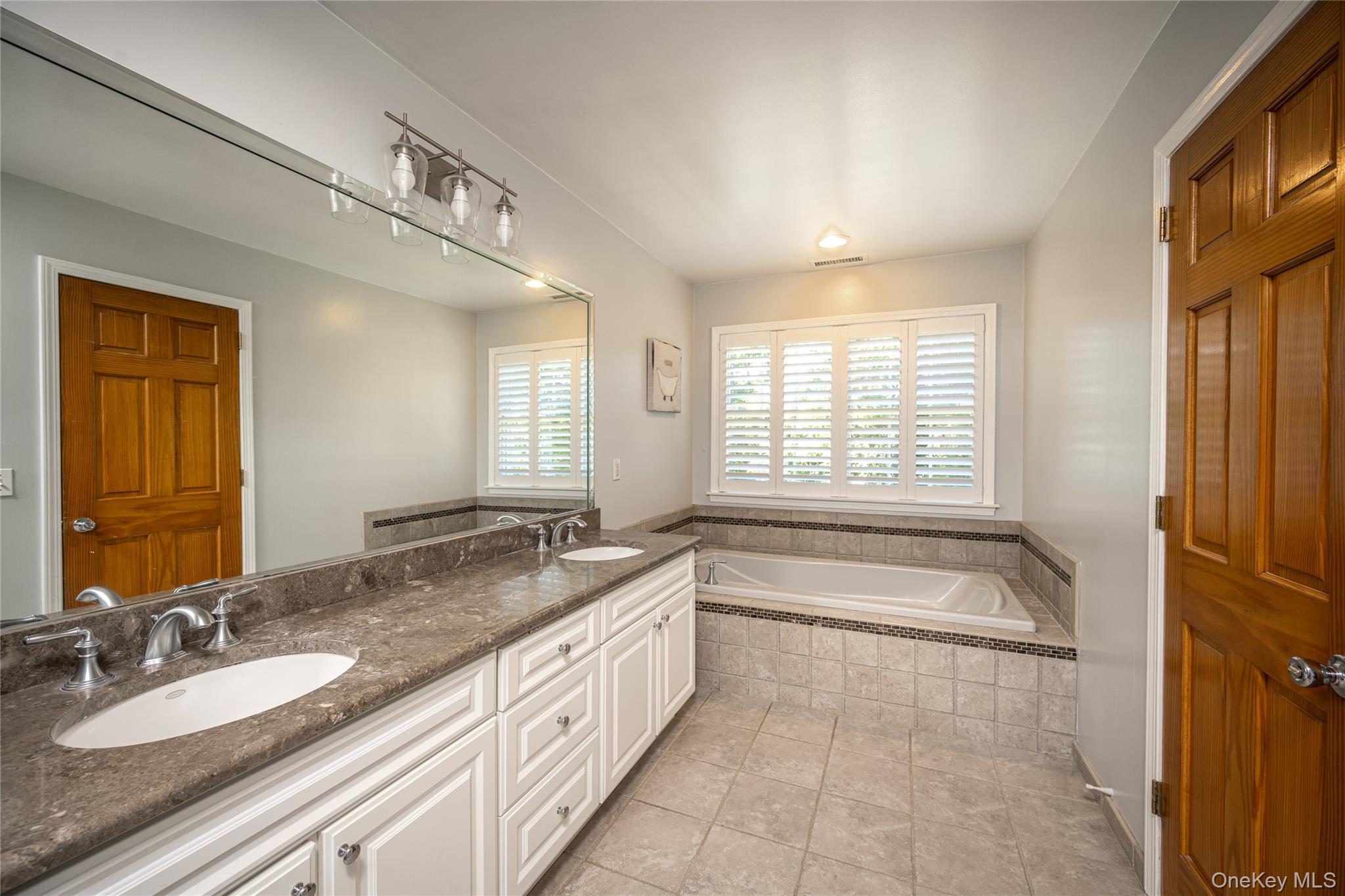 14 Windsor Road Property Photo 26