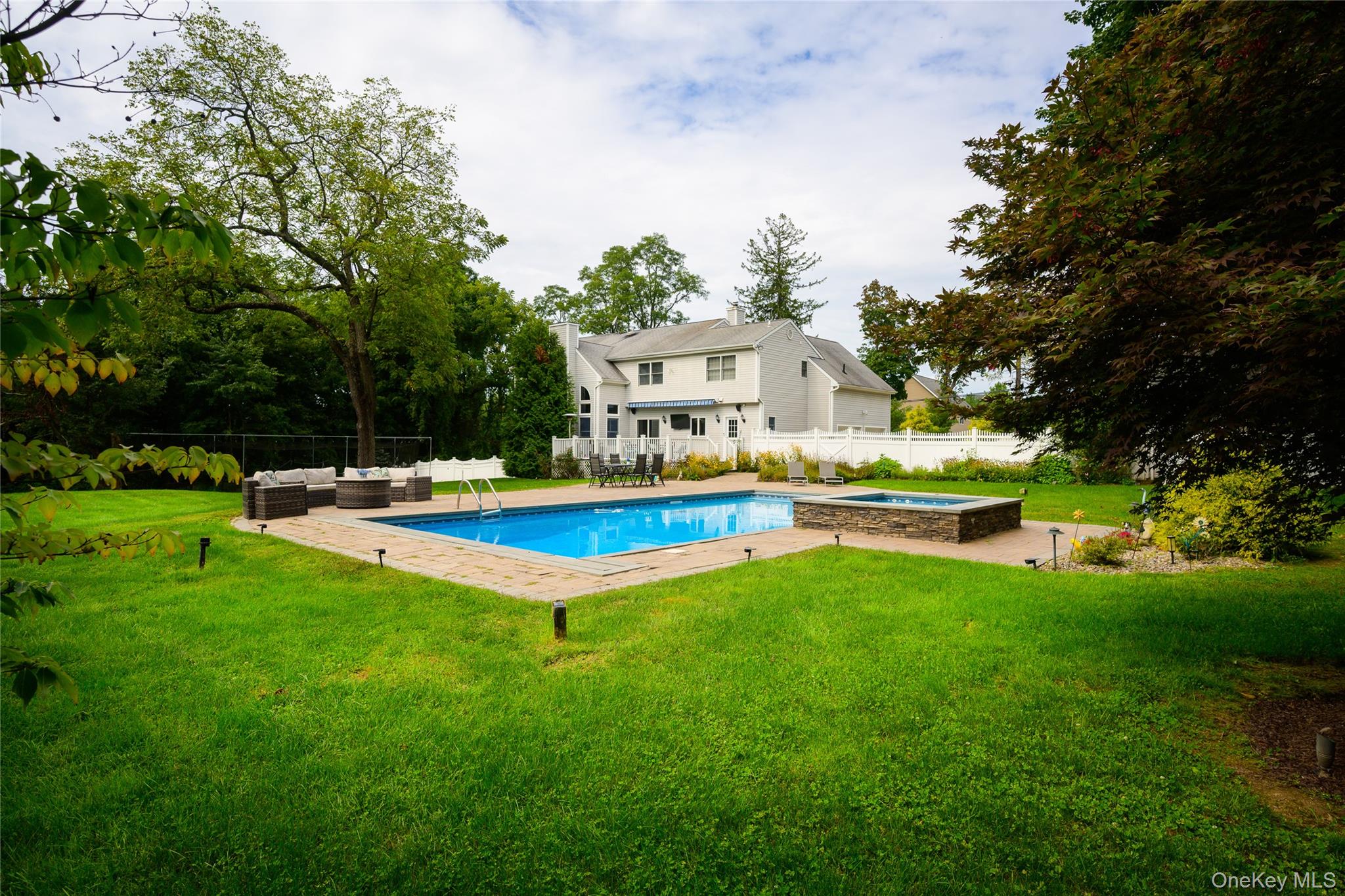 14 Windsor Road Property Photo 48